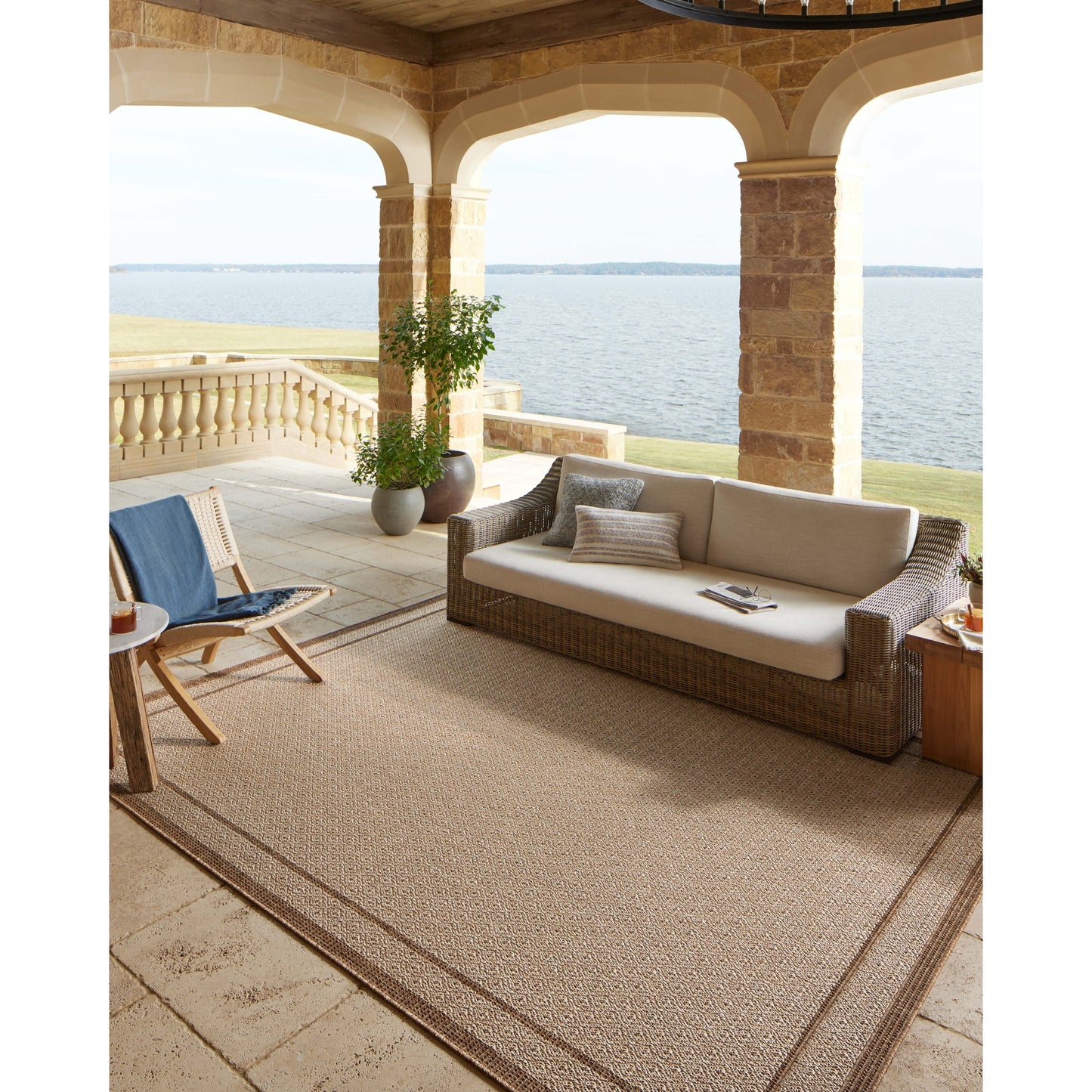 Tapis d'intérieur/extérieur naturel Hampton d'Alexander Home