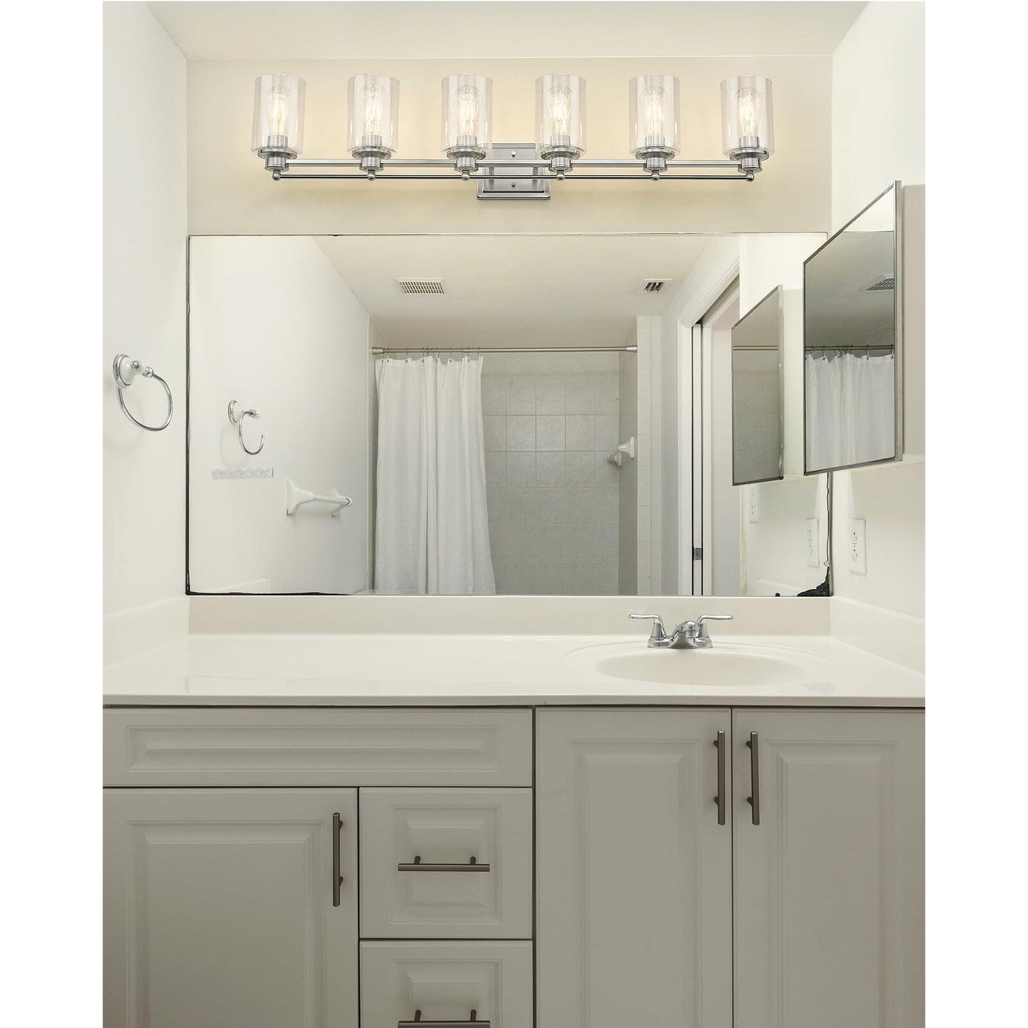 Applique murale sur miroir avec abat-jour en verre transparent