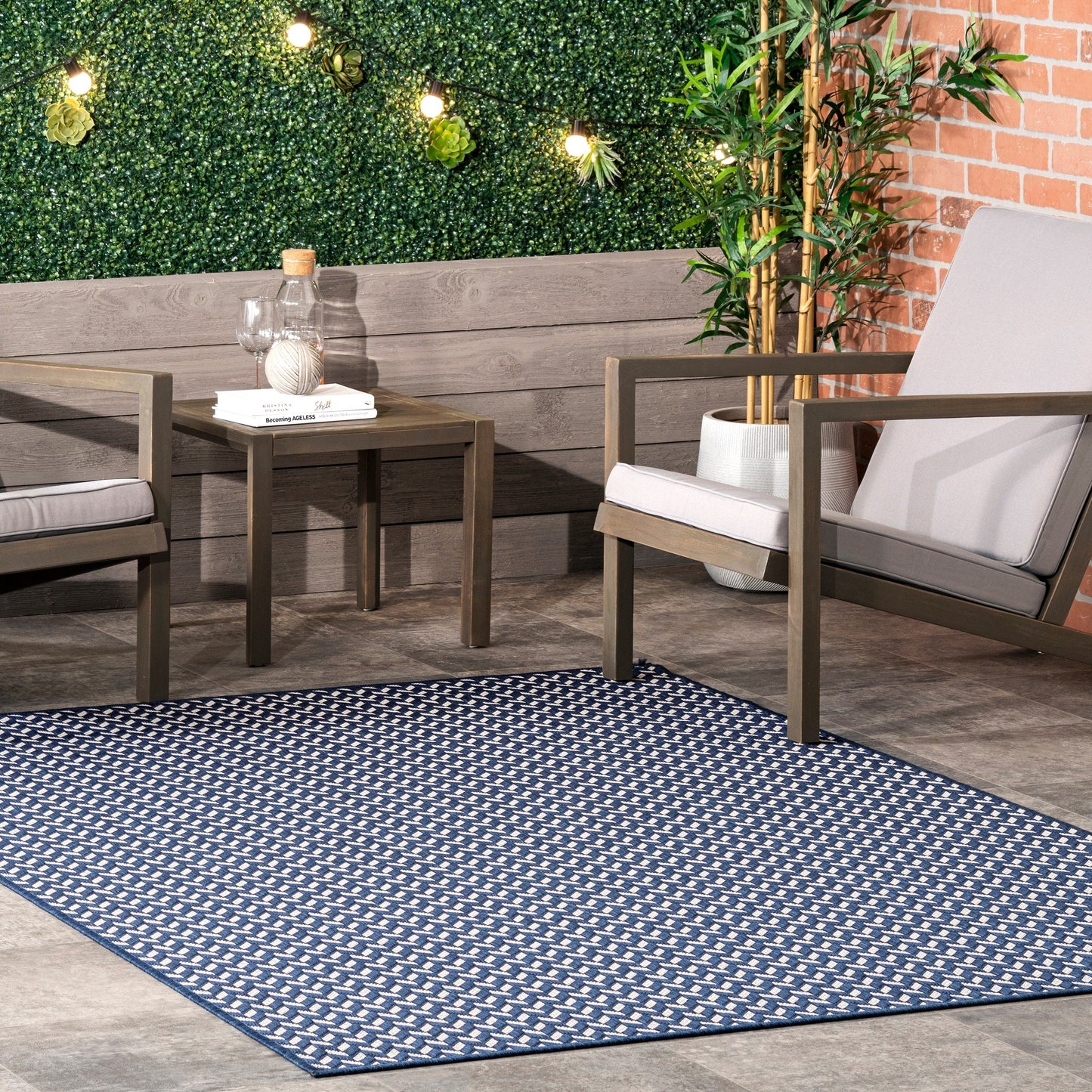Tapis d'intérieur/extérieur à chevrons Nuloom Camryn