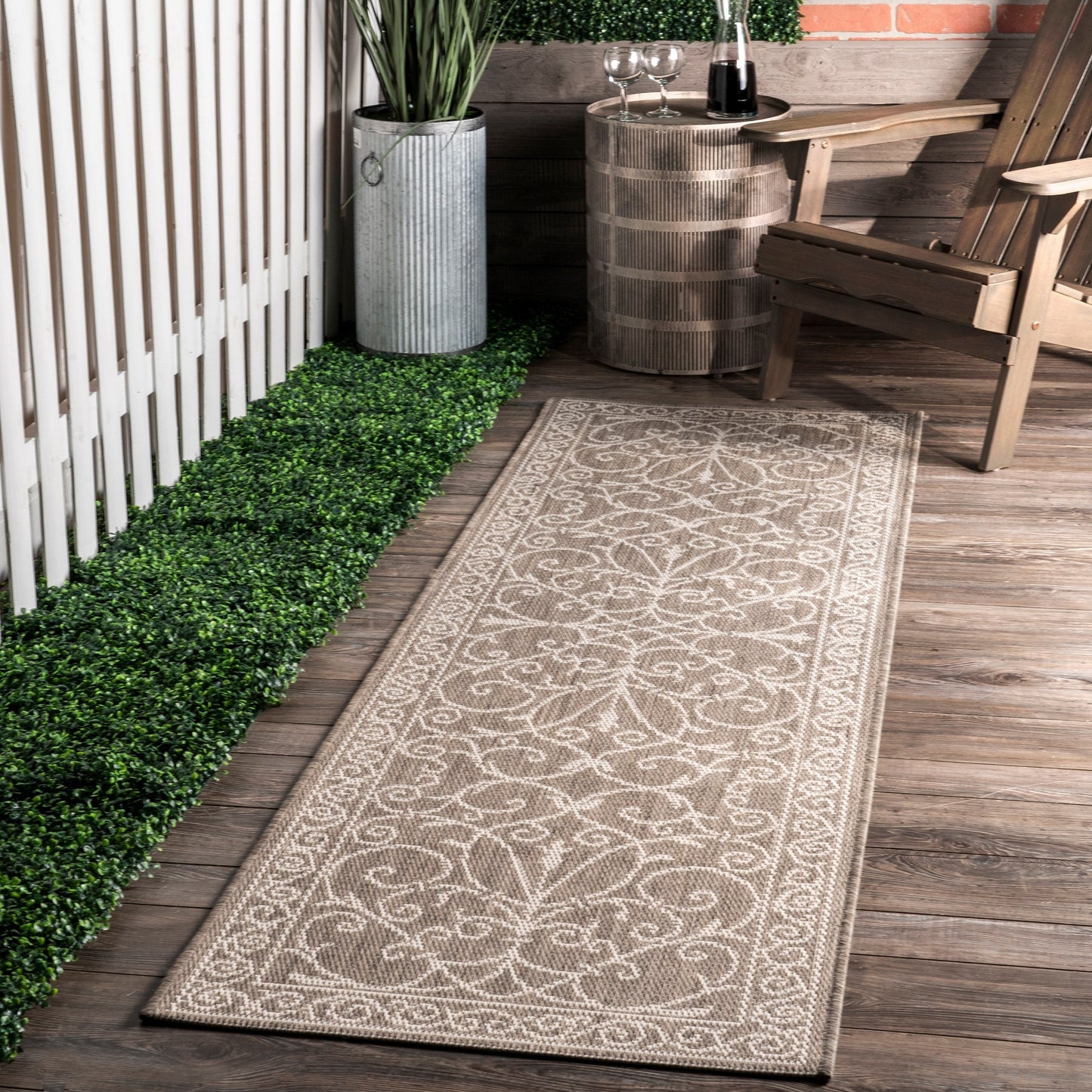 Tapis traditionnel d'intérieur/extérieur Nuloom Kathleen