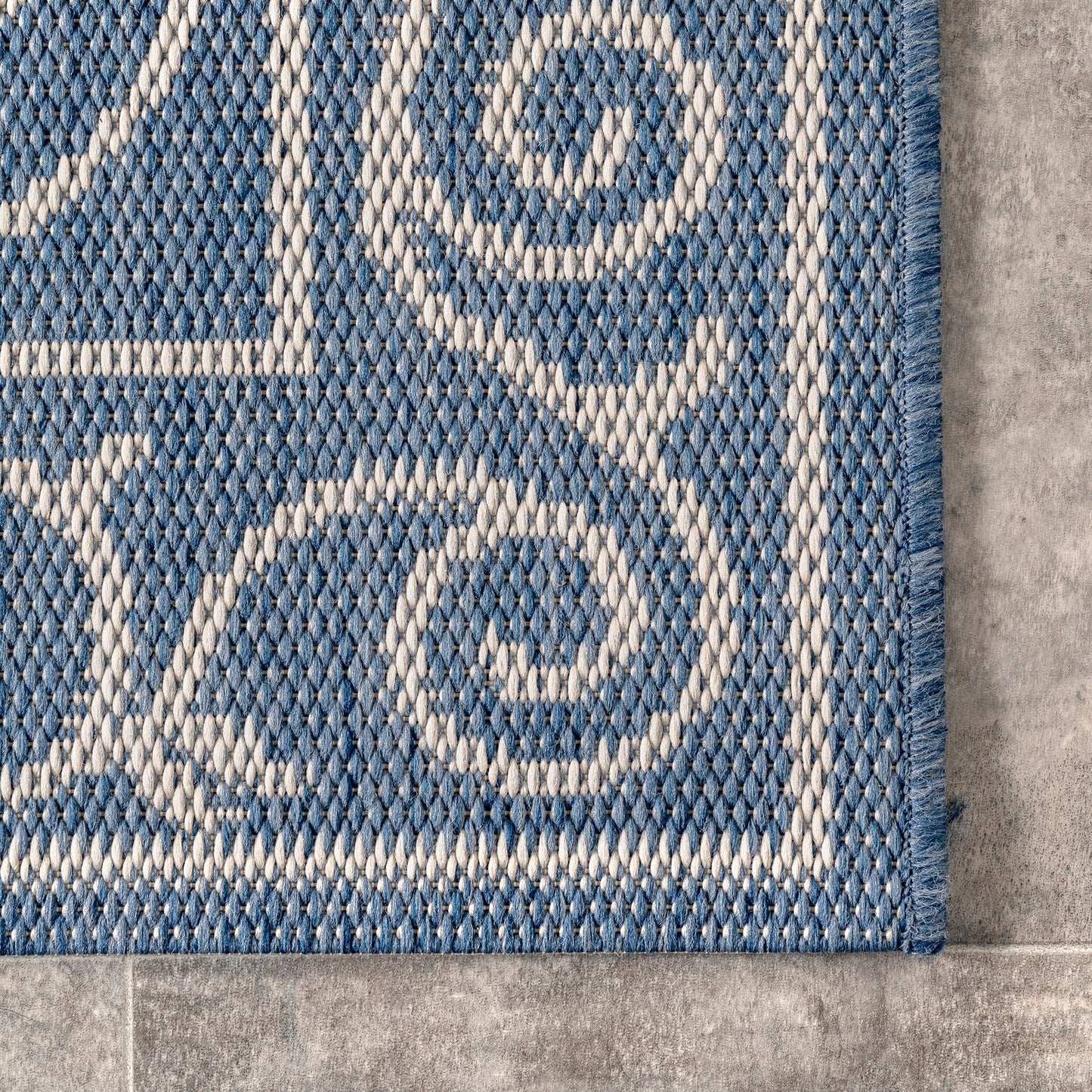 Tapis traditionnel d'intérieur/extérieur Nuloom Kathleen