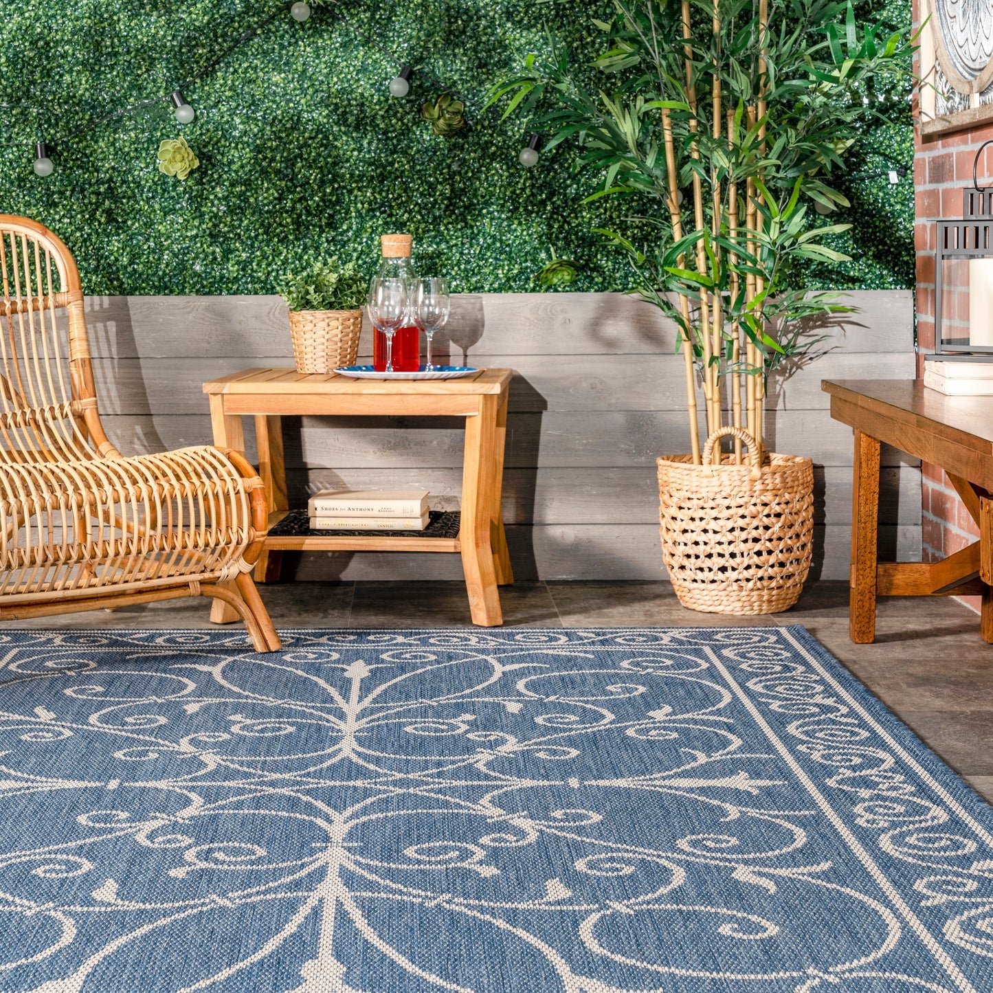 Tapis traditionnel d'intérieur/extérieur Nuloom Kathleen