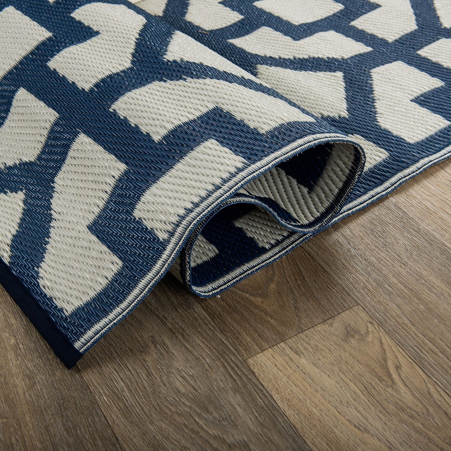 Tapis d'extérieur réversibles en plastique à motifs géométriques contemporains