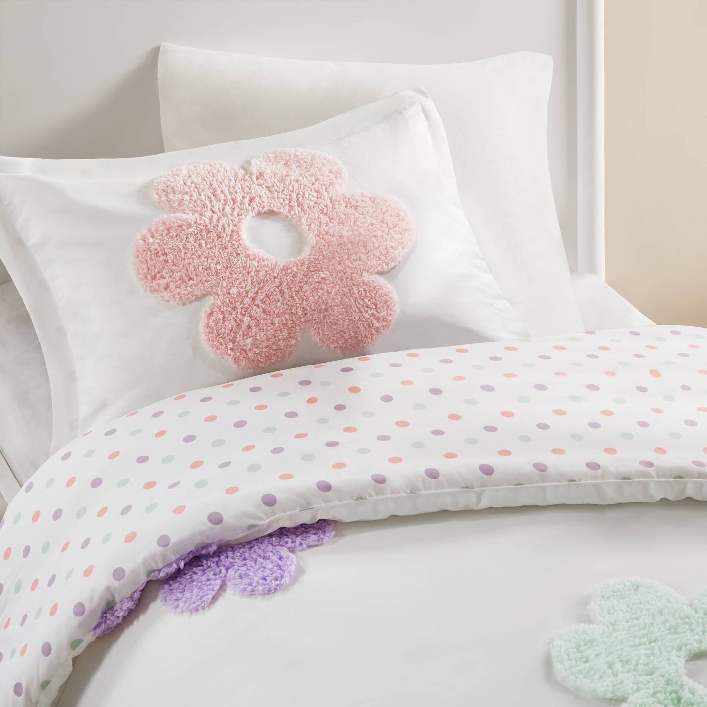 Parure de lit réversible en chenille touffetée à motif floral Madeline pour enfants de conception intelligente