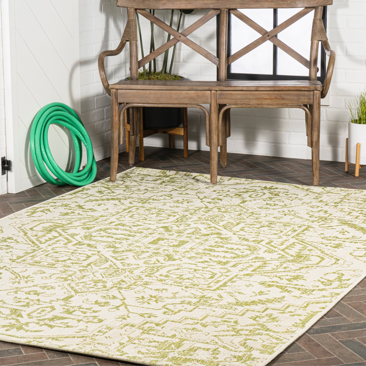 Tapis d'intérieur/extérieur JONATHAN Y Charleston Medallion