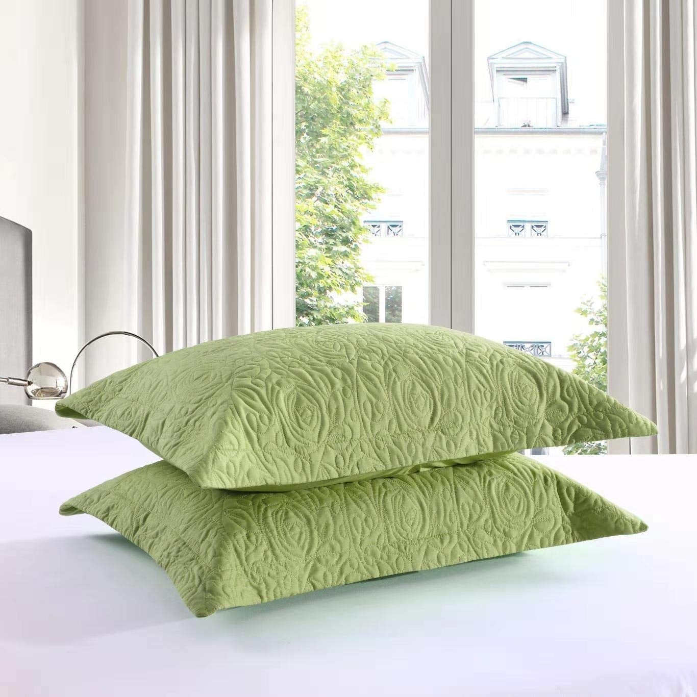 Housse de coussin brodée Porch & Den Manor (lot de 2)