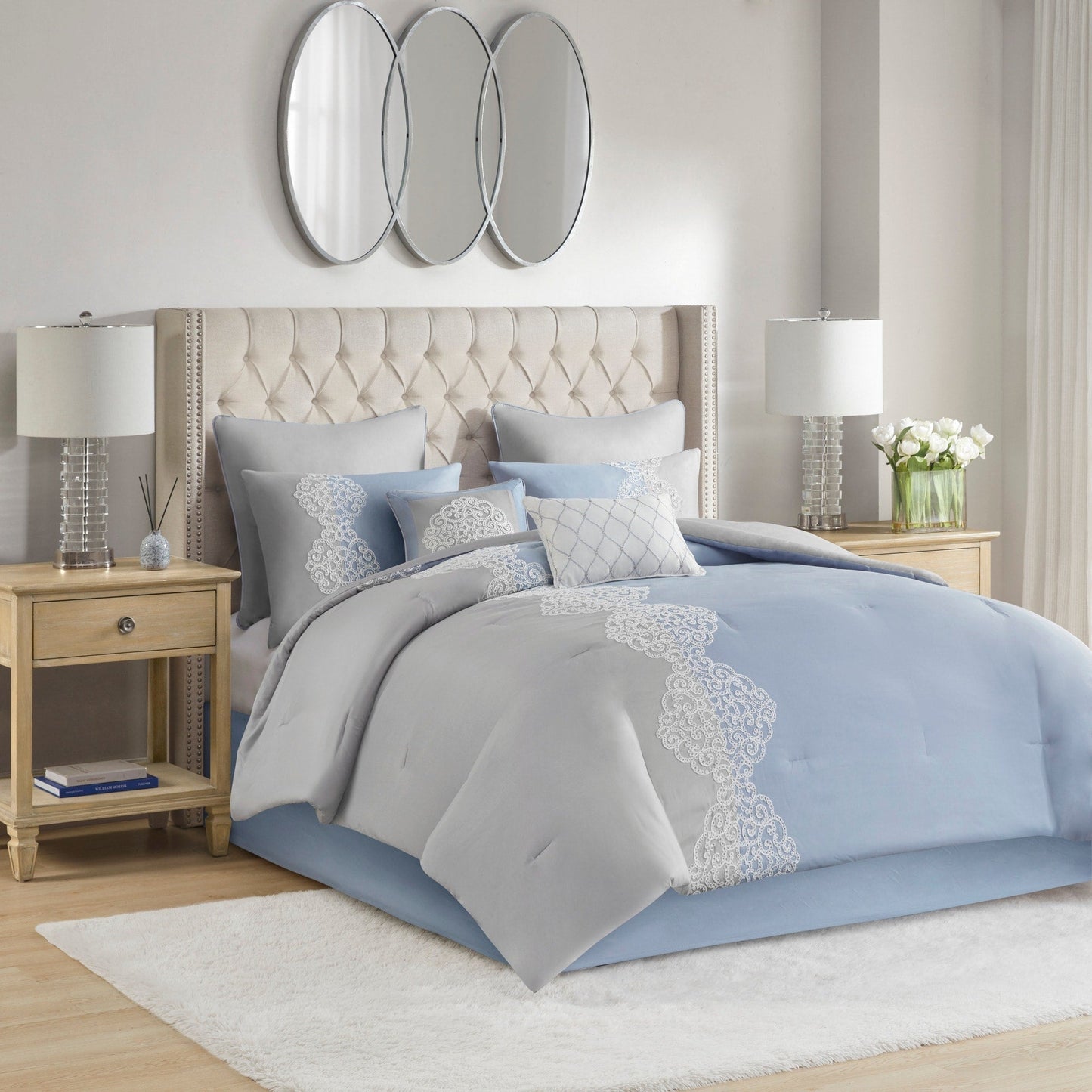 Ensemble de couette en microfibre brodée Madison Park Vera 8 pièces