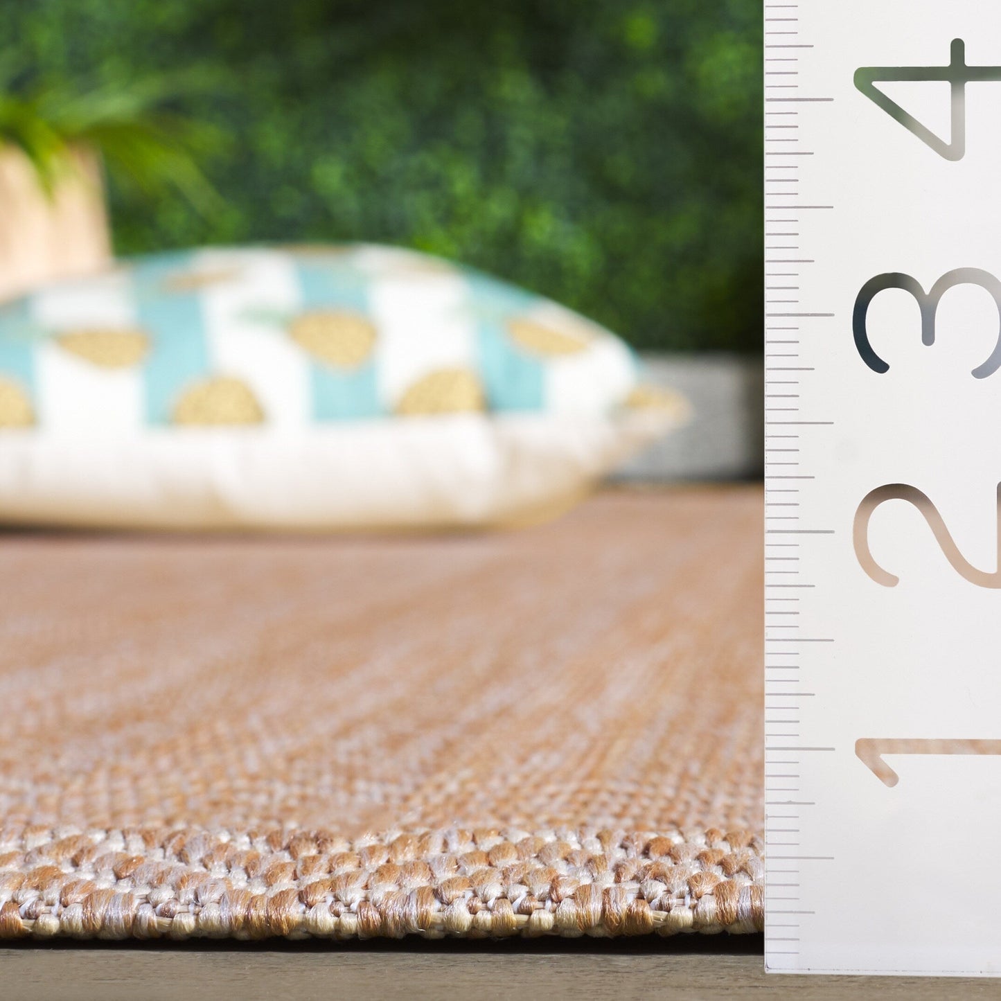 Tapis de jardin imperméable pour intérieur/extérieur SAFAVIEH Courtyard Ilmur