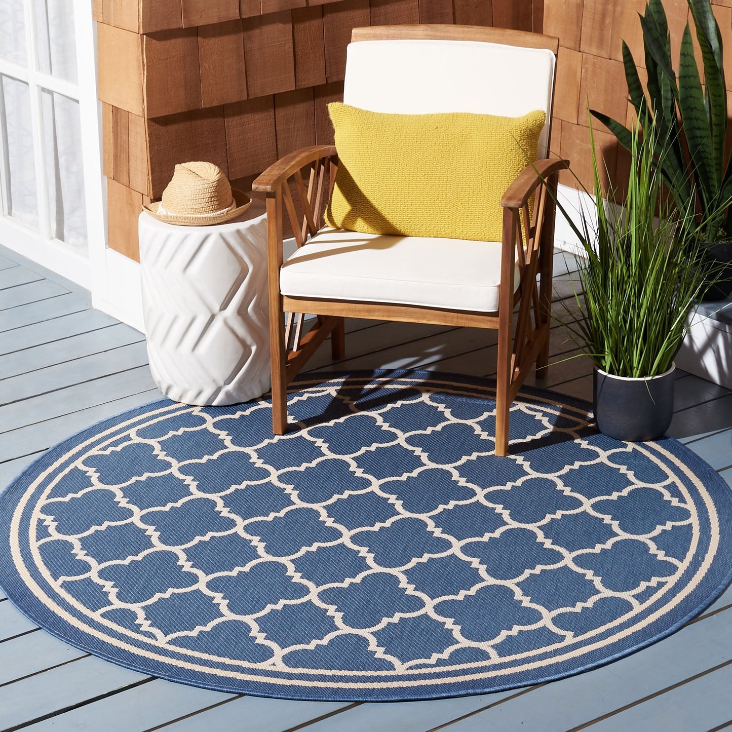 Tapis de jardin imperméable d'intérieur/extérieur SAFAVIEH Courtyard Kristelle
