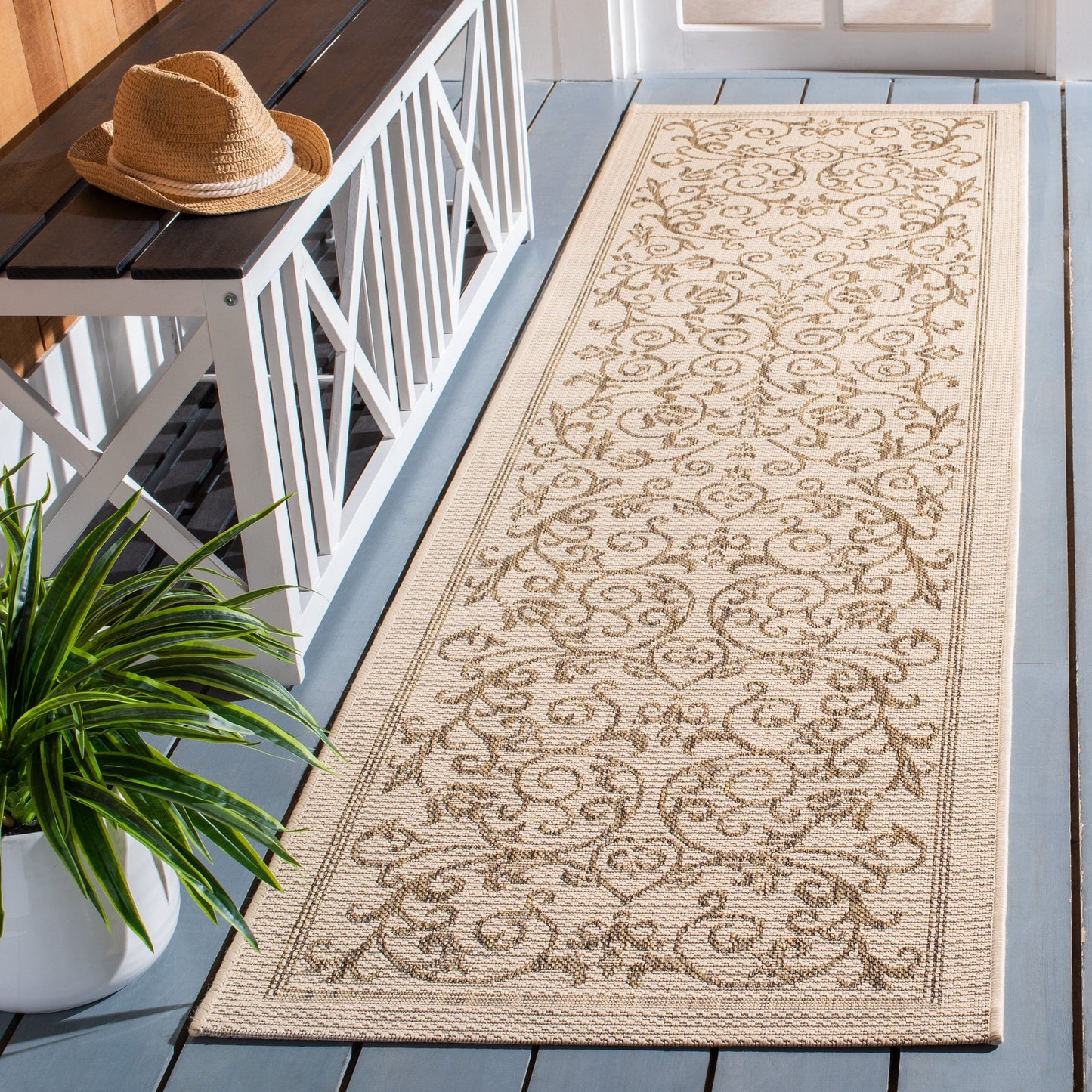 Tapis de jardin imperméable d'intérieur/extérieur SAFAVIEH Courtyard Miljeta