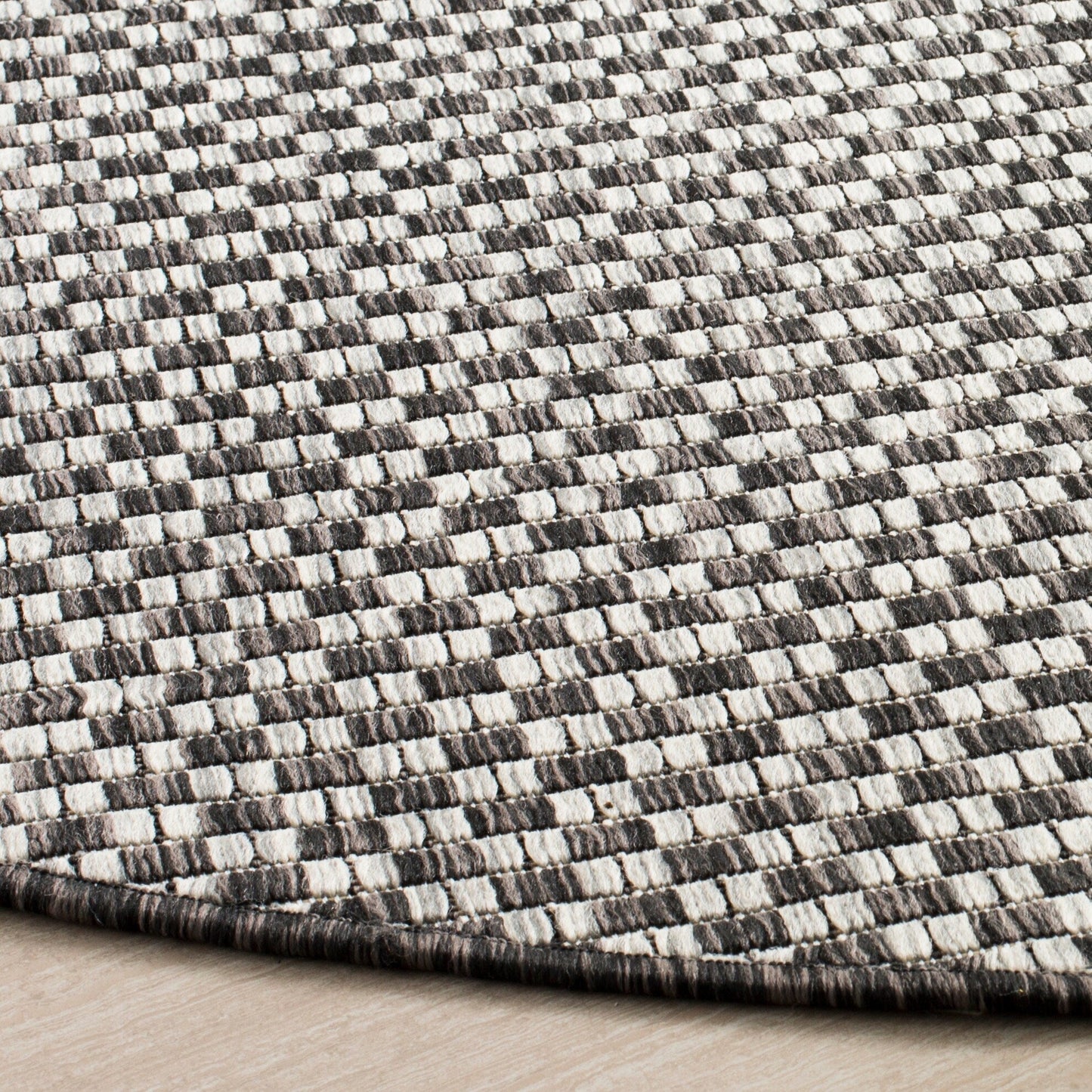 Tapis de jardin imperméable pour intérieur/extérieur SAFAVIEH Courtyard Ragini