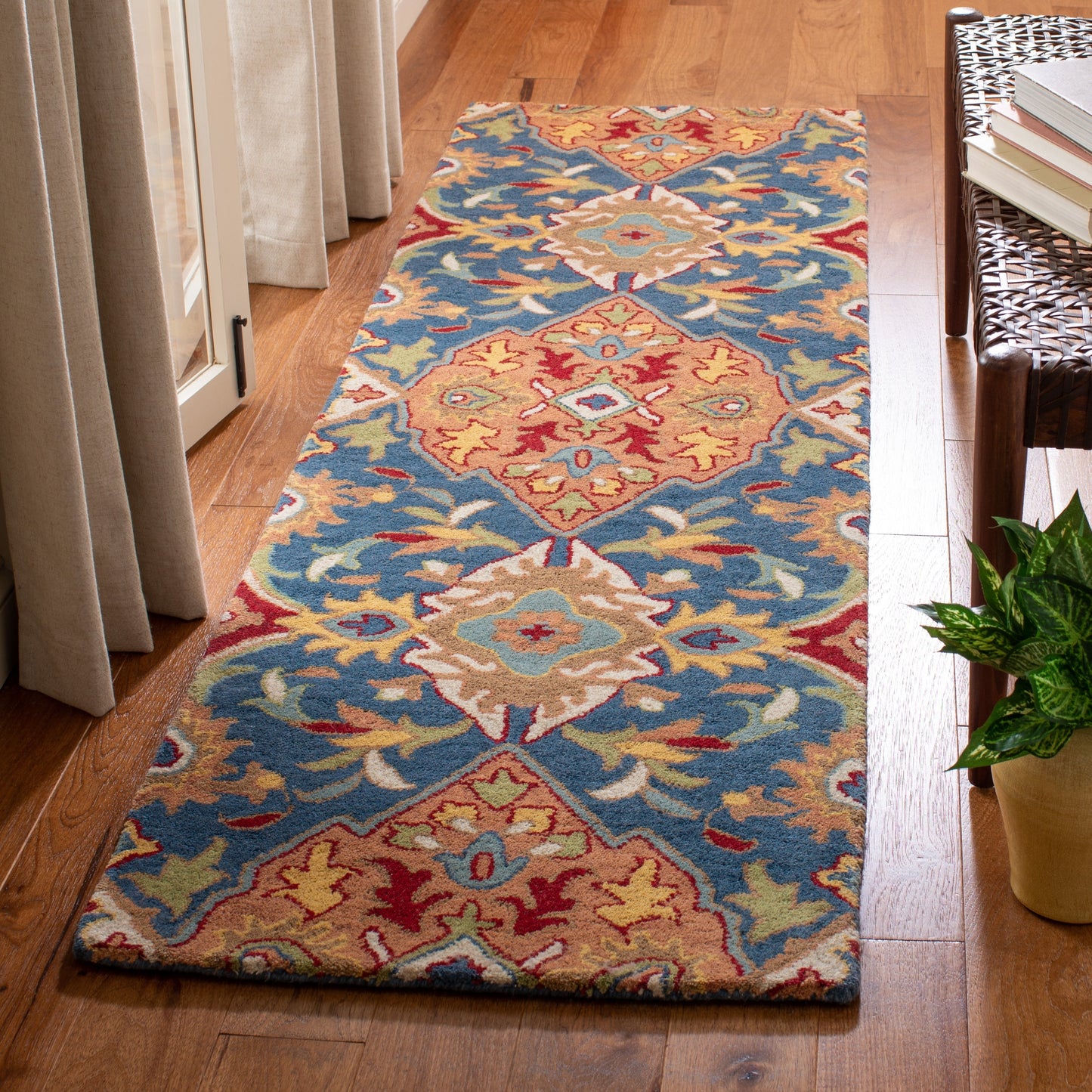Tapis en laine touffeté à la main SAFAVIEH Heritage Sheena