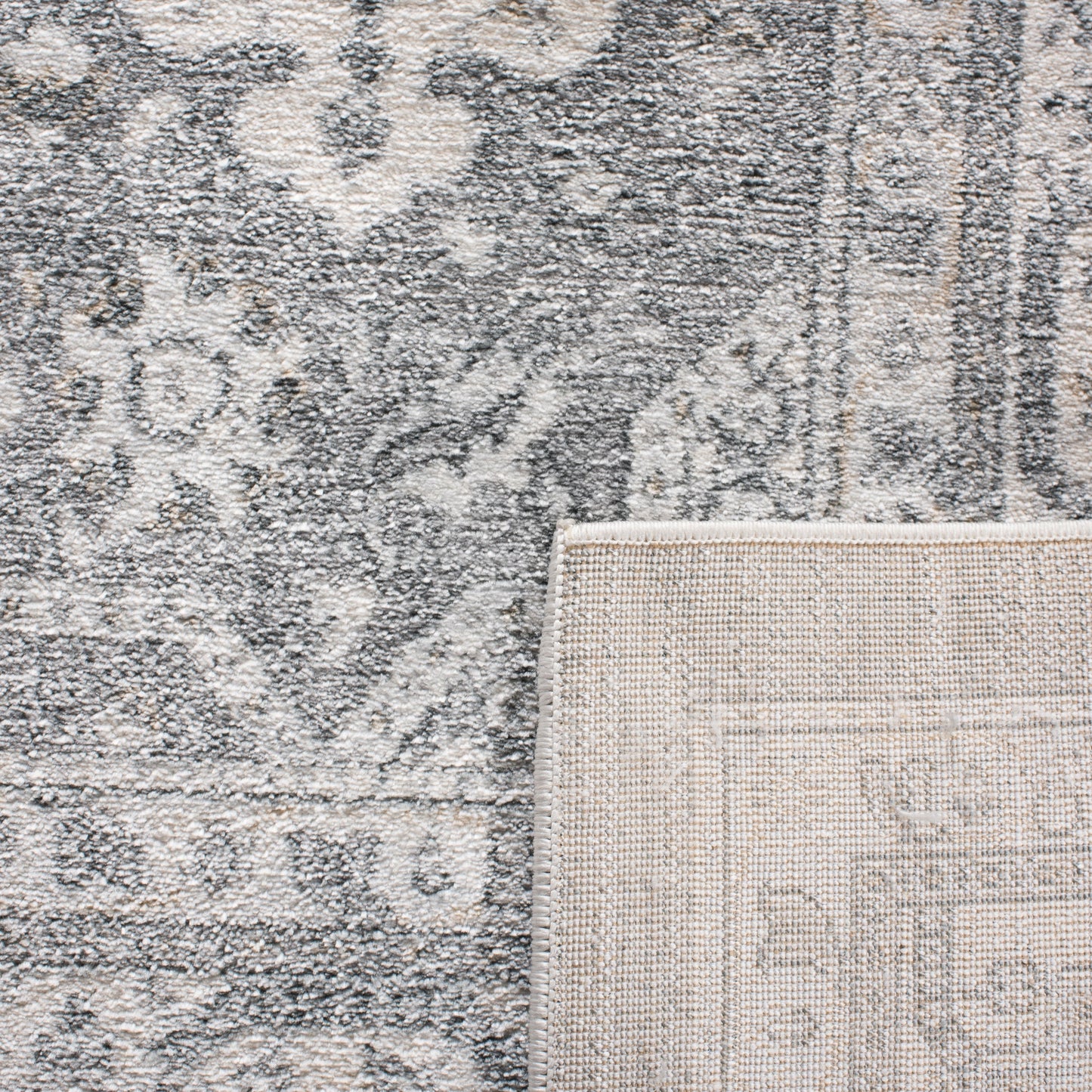 Tapis oriental traditionnel SAFAVIEH Isabella Roxann
