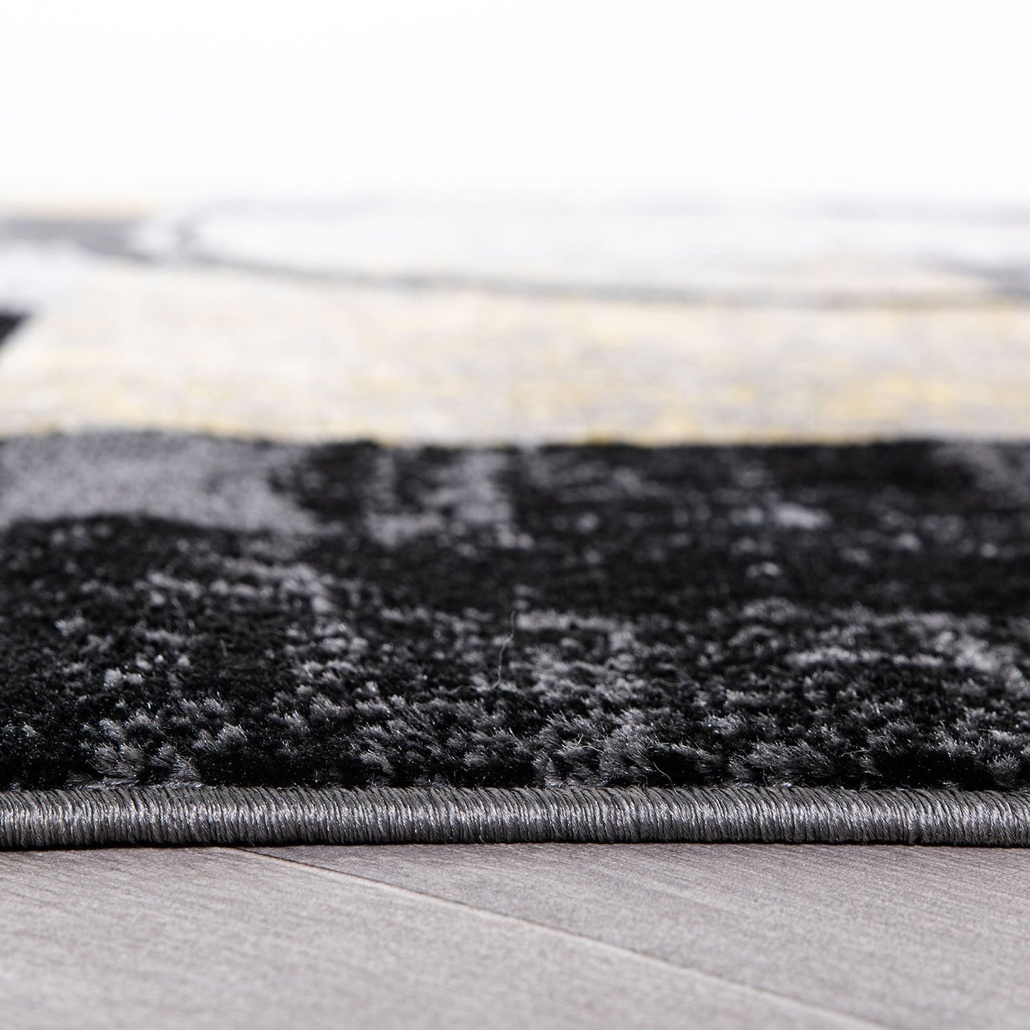 Tapis circulaire abstrait en polypropylène fabriqué à la machine, de la World Rug Gallery