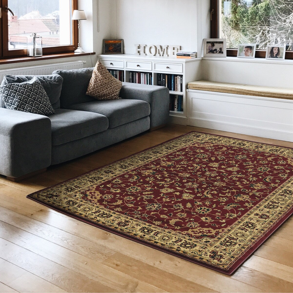 Tapis à motif sarouk floral traditionnel Caroline d'Admire Home Living