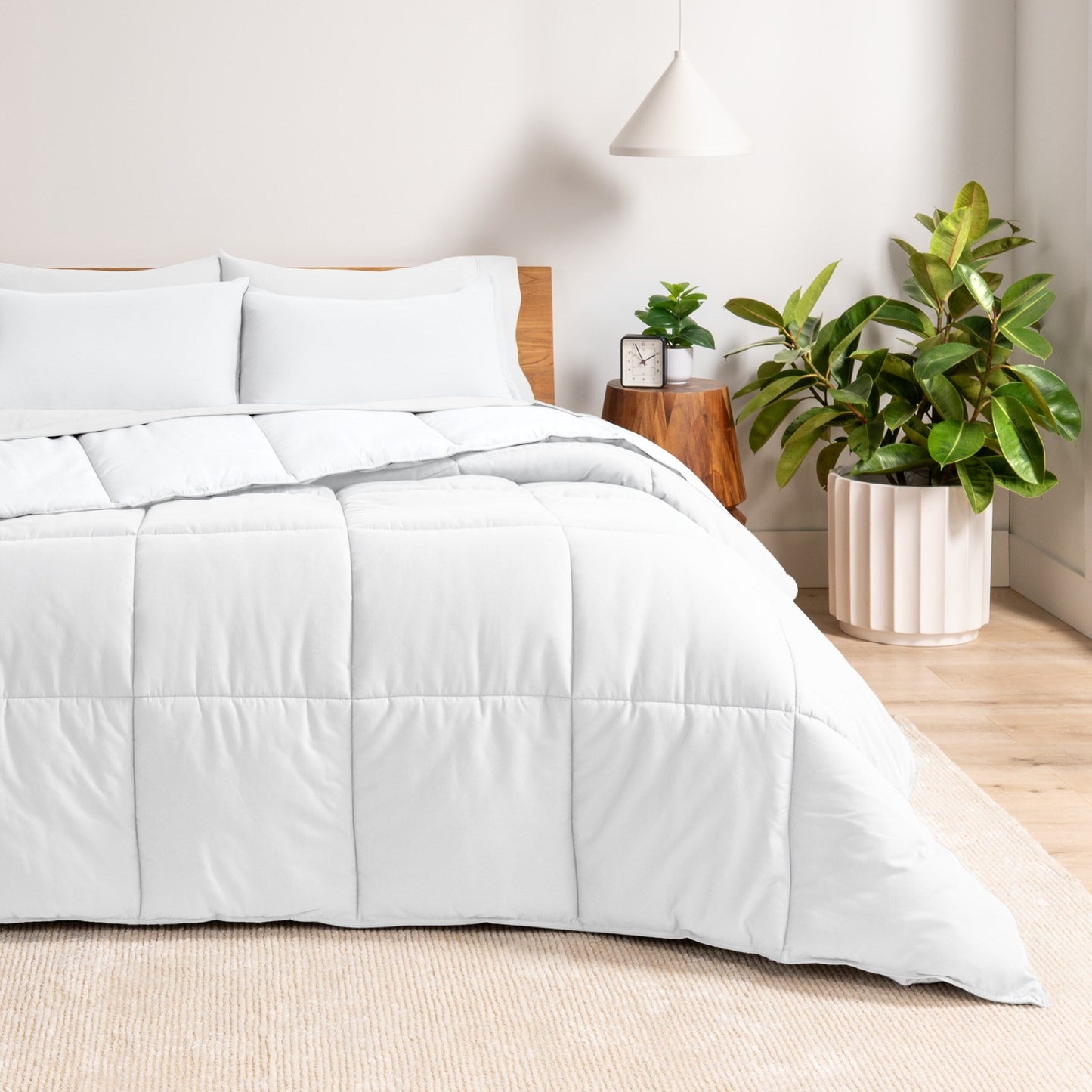 Ensemble de couette hypoallergénique en duvet alternatif Bare Home