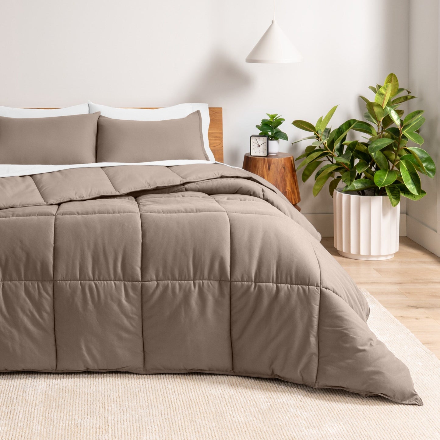 Ensemble de couette hypoallergénique en duvet alternatif Bare Home