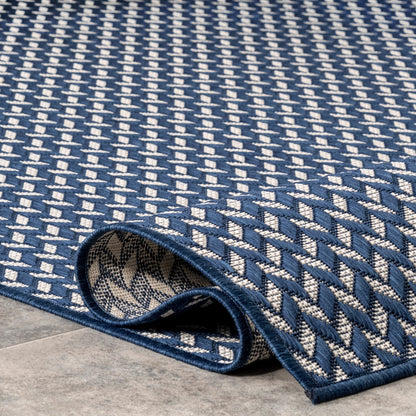 Tapis d'intérieur/extérieur à chevrons Nuloom Camryn