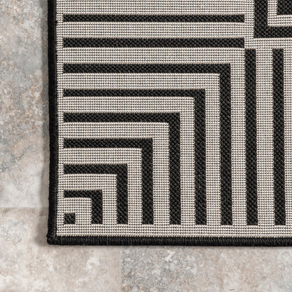 Tapis d'intérieur/extérieur classique à bordures Nuloom Leah