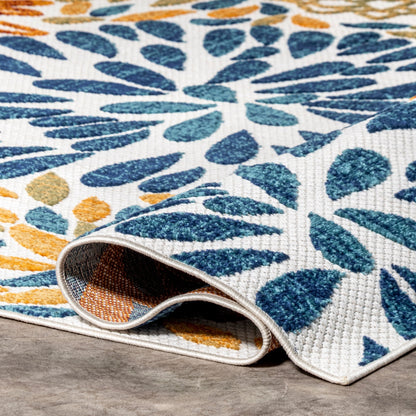 Tapis d'intérieur/extérieur à motif floral audacieux Nuloom Ronda