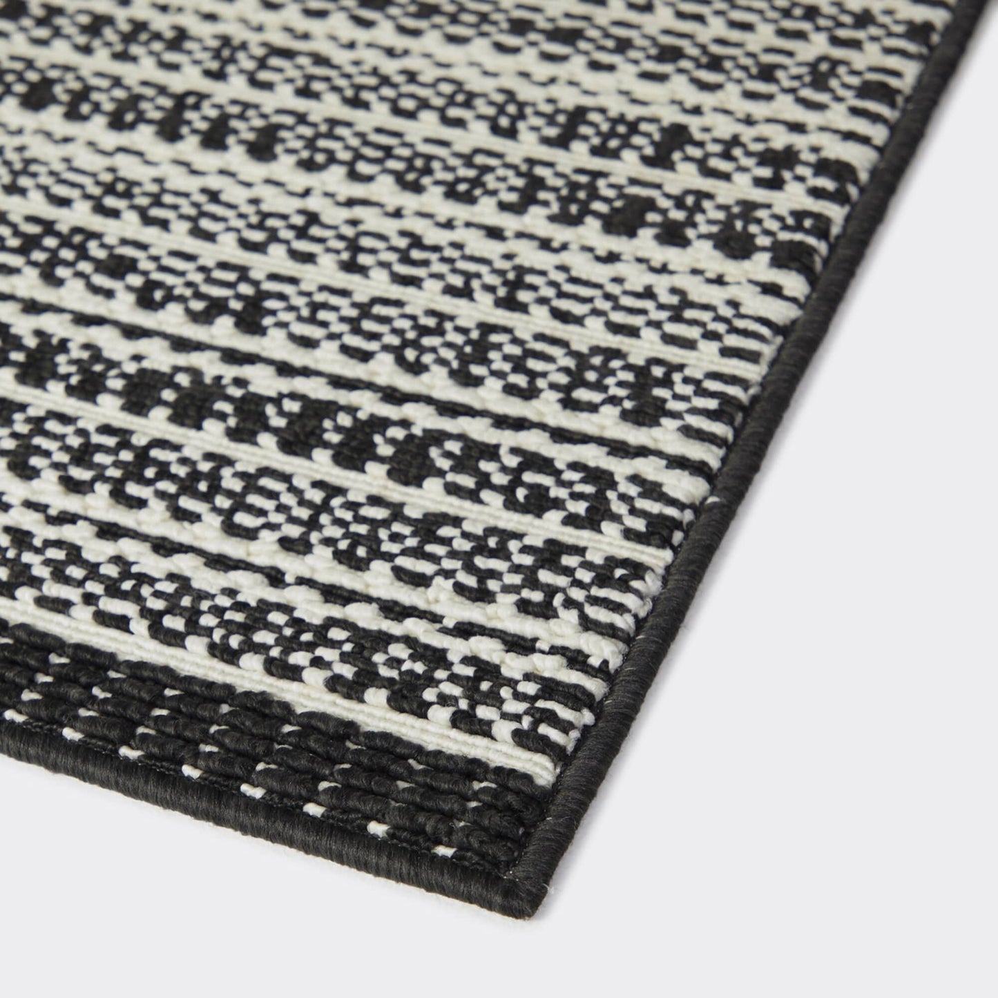 Tapis d'intérieur/extérieur à rayures transitionnelles Connell