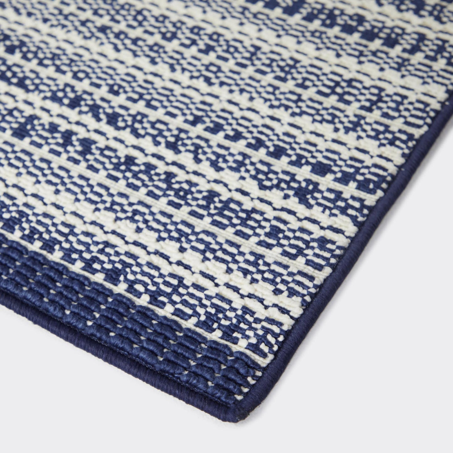 Tapis d'intérieur/extérieur à rayures transitionnelles Connell
