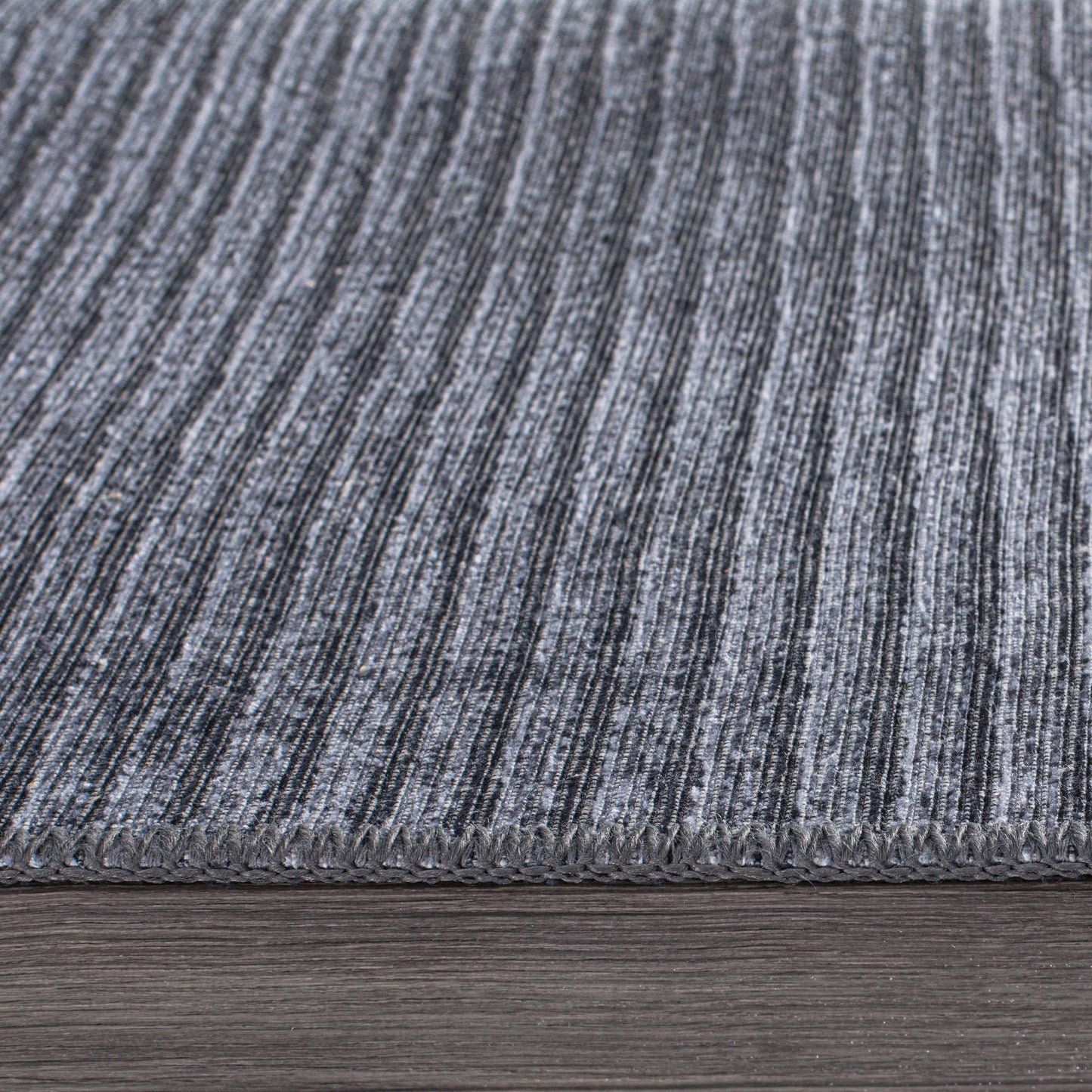 Tapis contemporain à rayures vieillies lavable en machine
