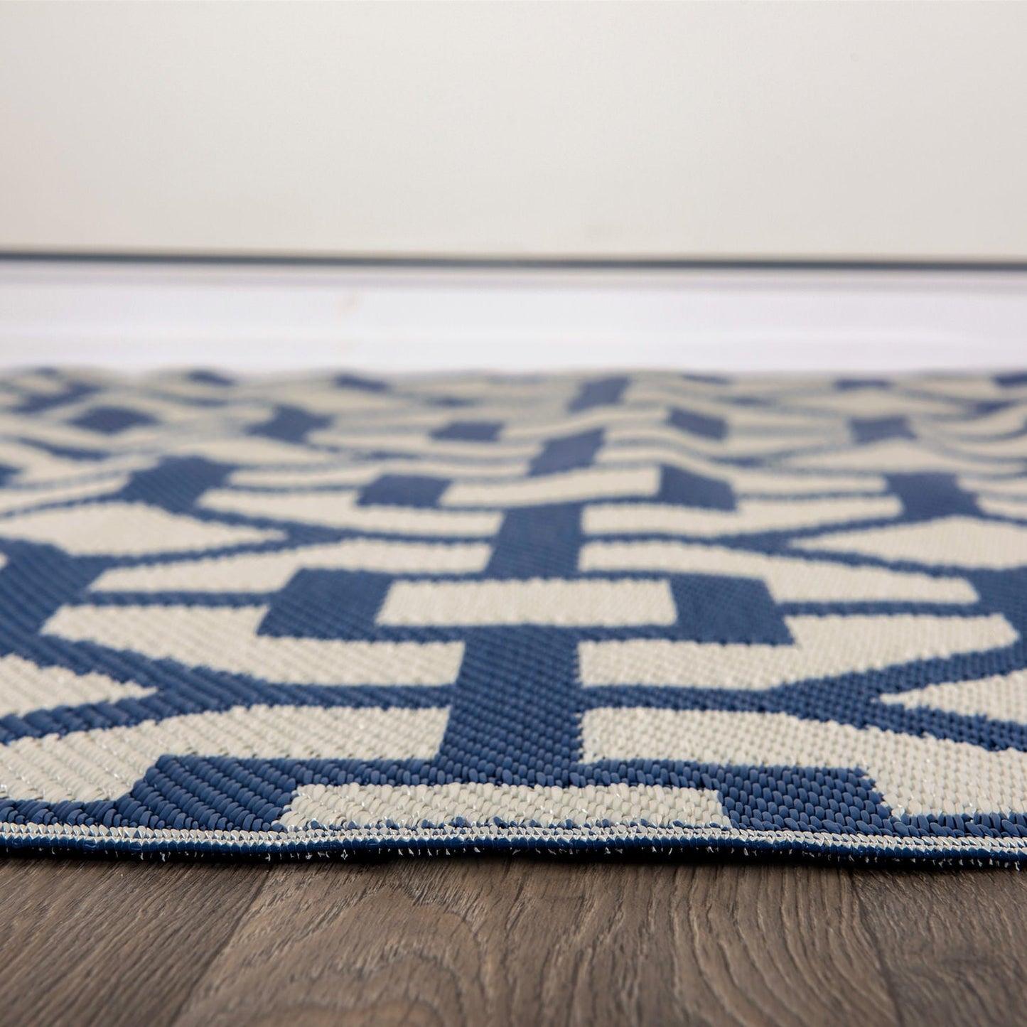 Tapis d'extérieur réversibles en plastique à motifs géométriques contemporains