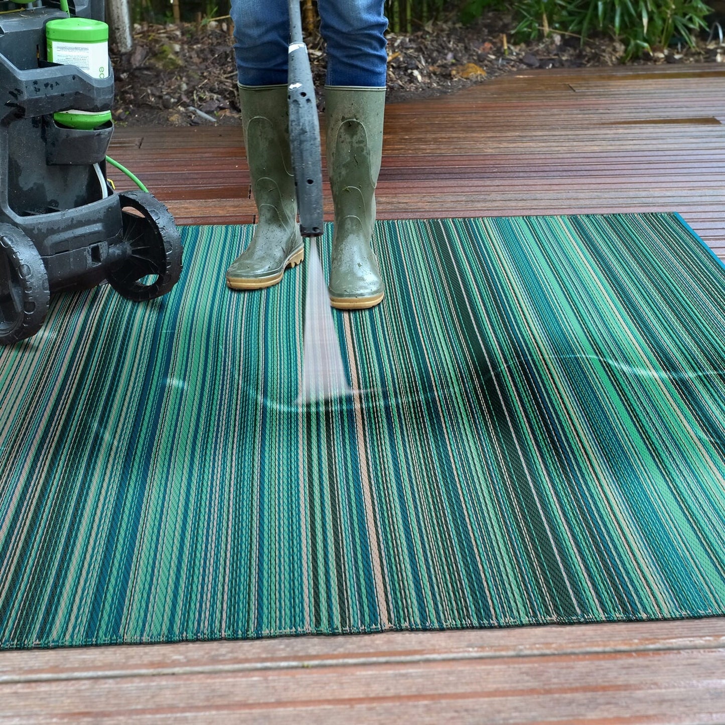 Tapis d'extérieur réversibles en plastique à rayures contemporaines