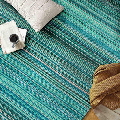 Tapis d'extérieur réversibles en plastique à rayures contemporaines