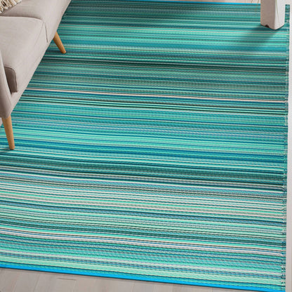 Tapis d'extérieur réversibles en plastique à rayures contemporaines