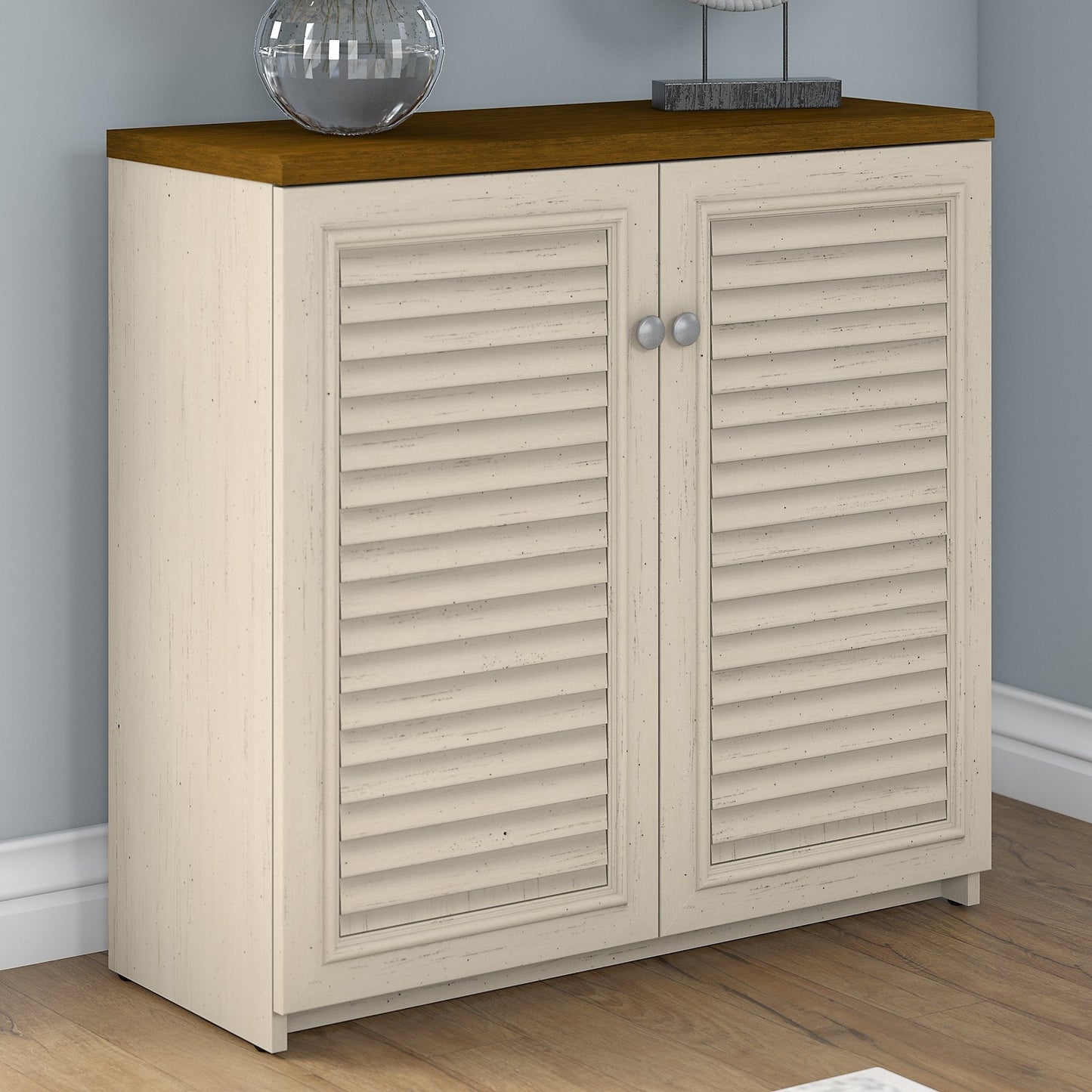 Armoire de rangement Fairview avec portes et étagères par Bush Furniture - 31,73 L x 12,76 l x 30,71 H