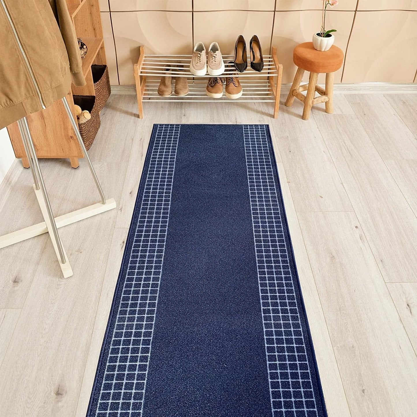 Checkered Border Non-slip Contemporary 26-inch Wide Runner Rug