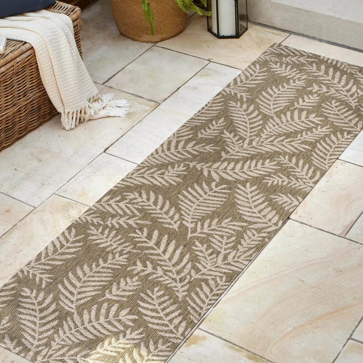 JONATHAN Y Tapis intérieur/extérieur à fronde de palmier Galon