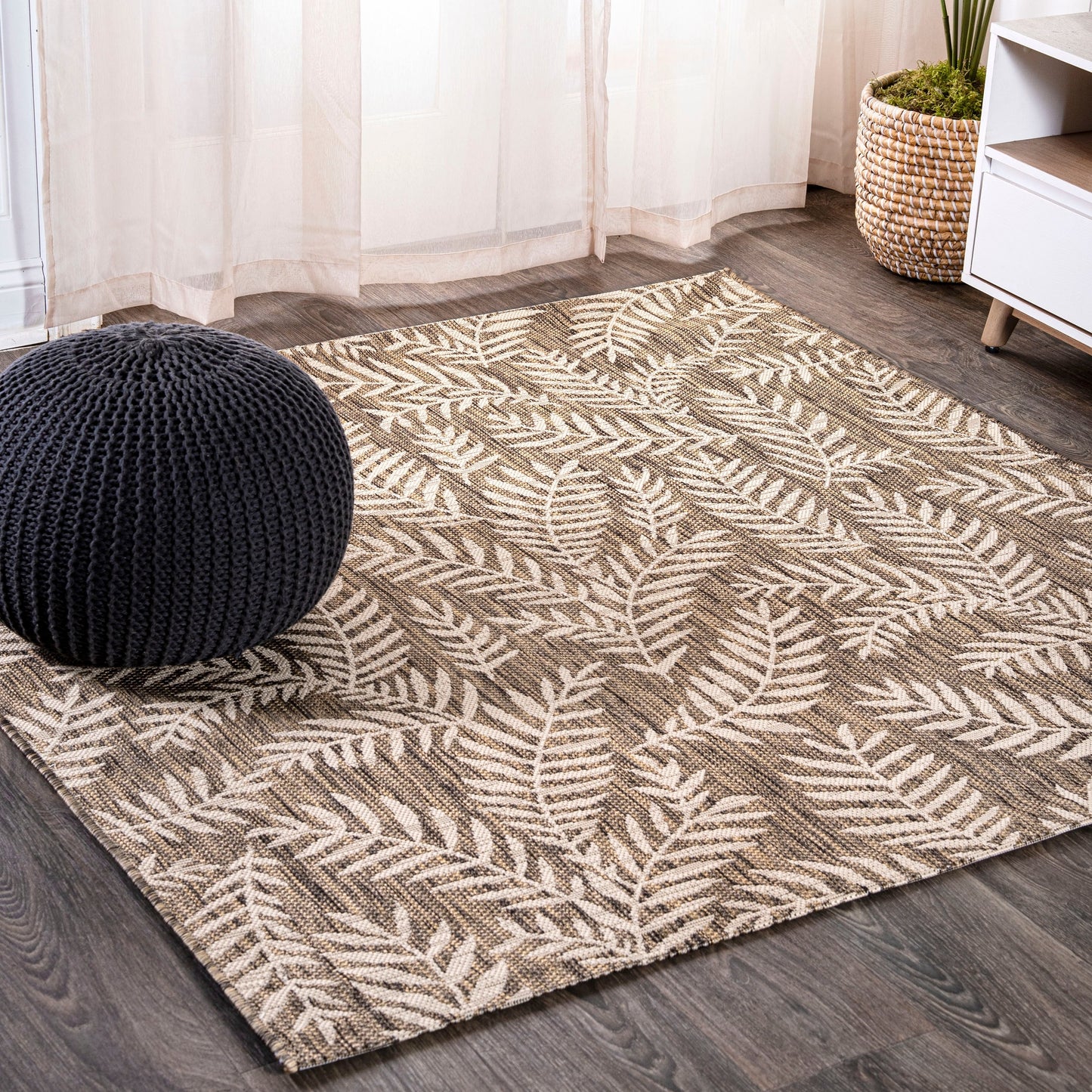 JONATHAN Y Tapis intérieur/extérieur à fronde de palmier Galon