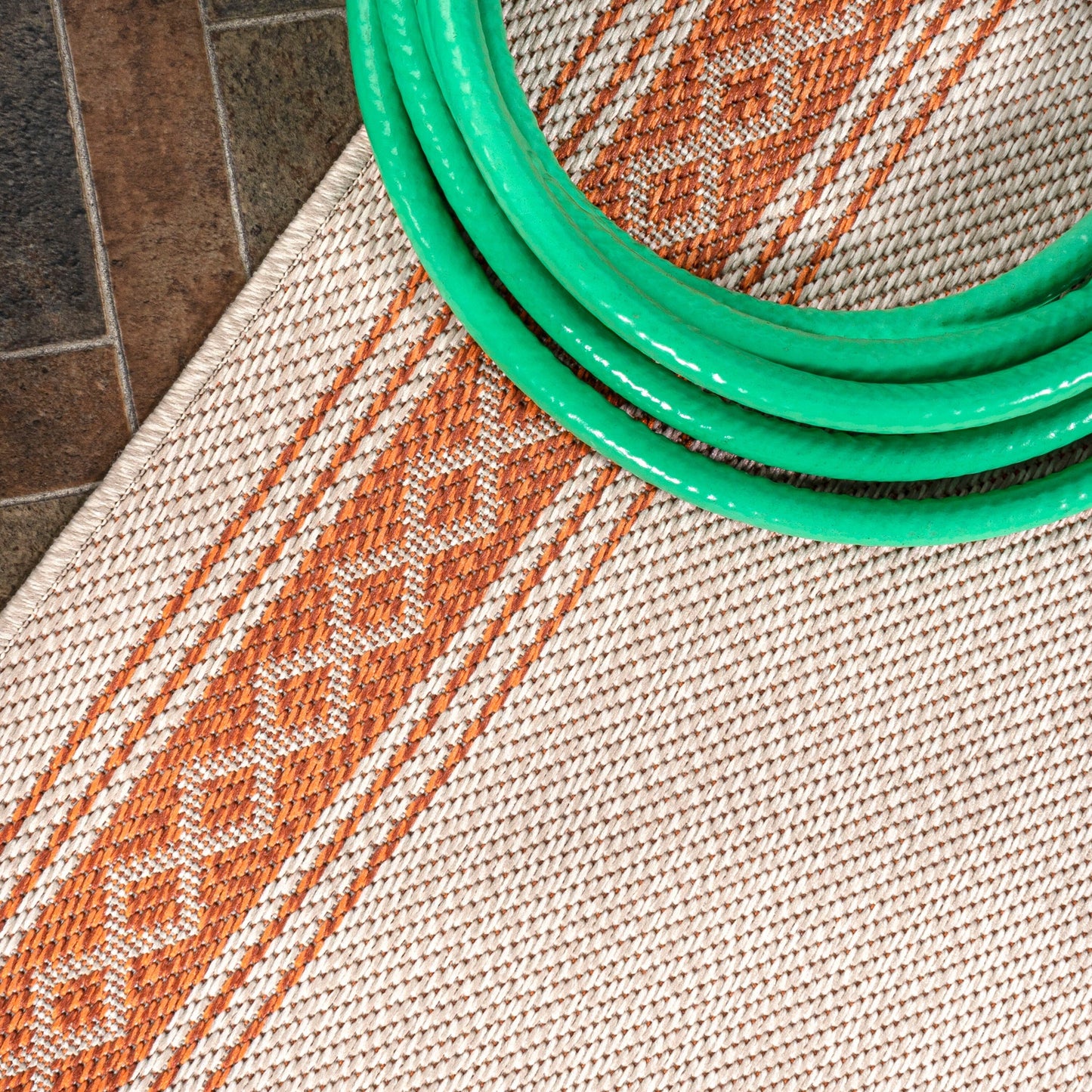 Tapis d'intérieur/extérieur classique à bordure en losanges JONATHAN Y Havana