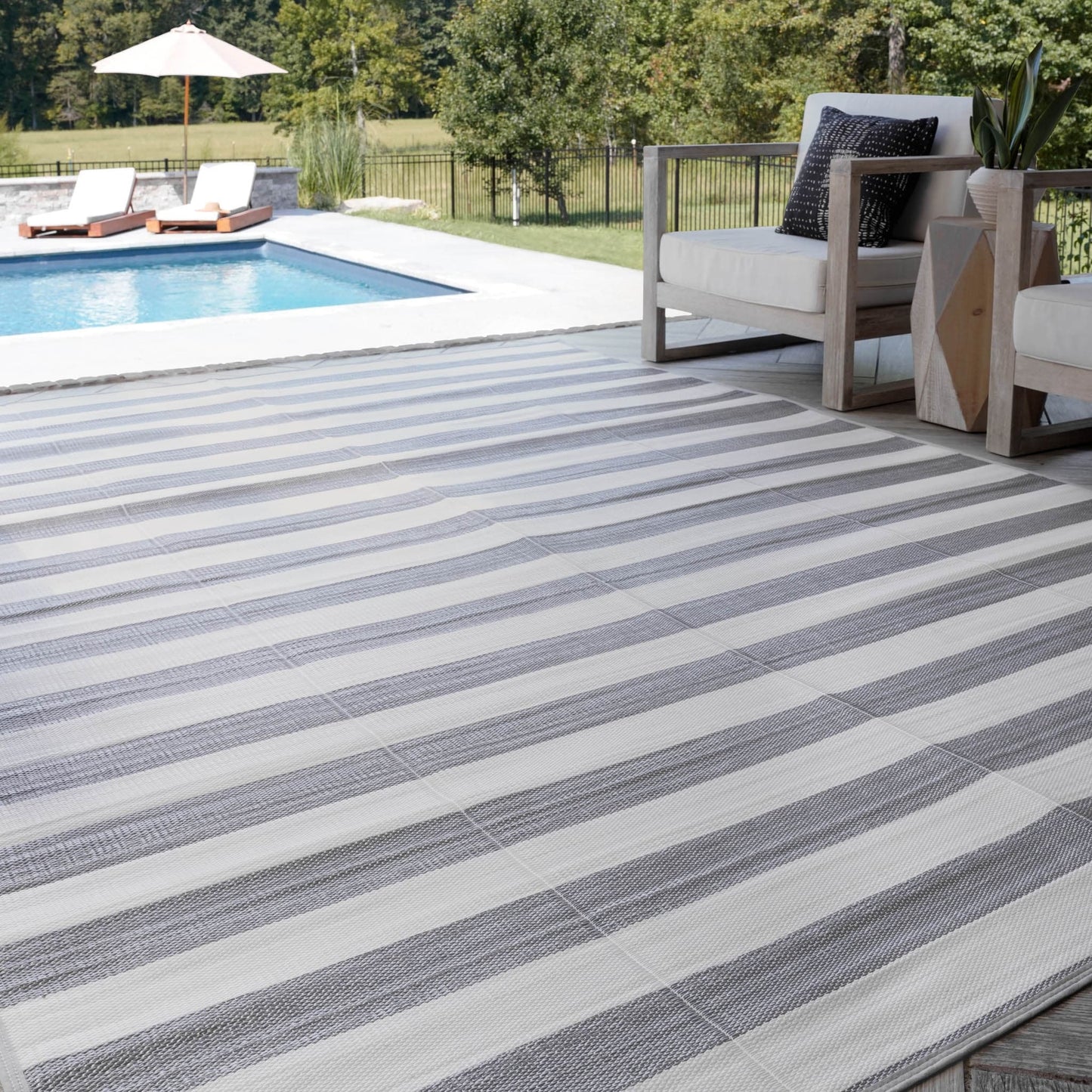 Tapis d'intérieur et d'extérieur à rayures de plage Lalune