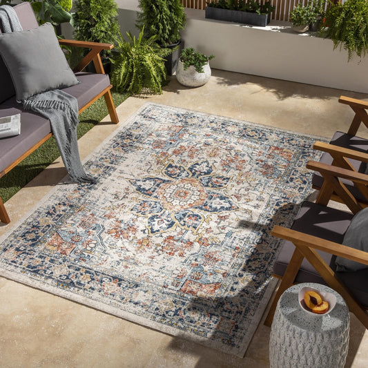 Tapis d'extérieur traditionnel médaillon Livabliss Huntington Beach remis au goût du jour