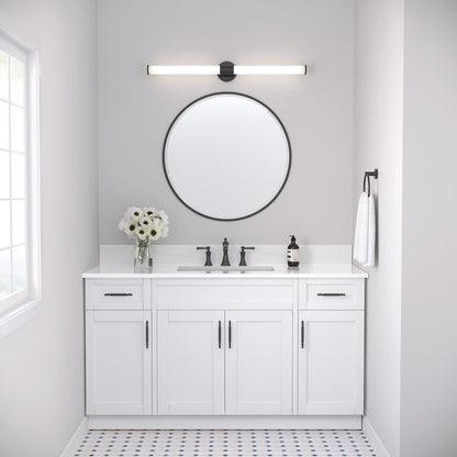Luminaire de salle de bain à LED Truman de Millennium Lighting, disponible en plusieurs finitions