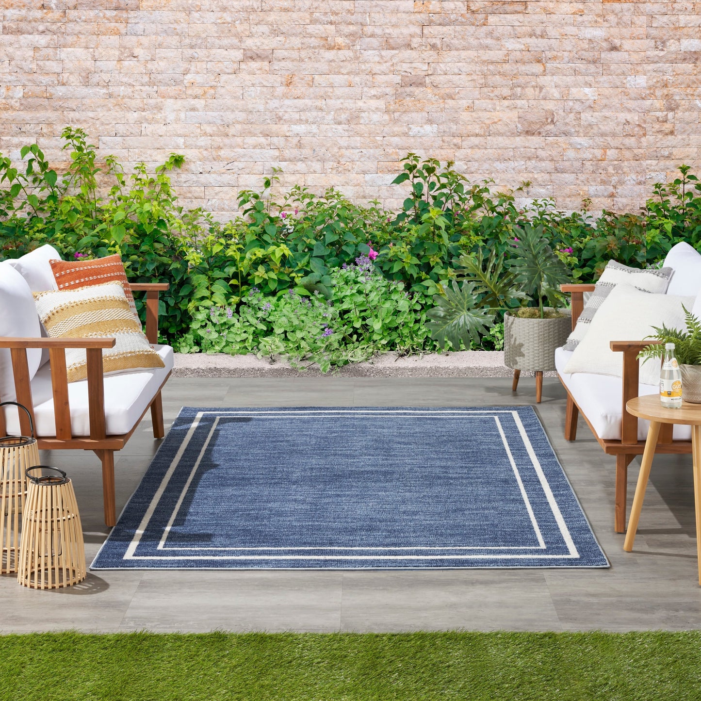 Tapis uni d'intérieur/extérieur Nourison Essentials
