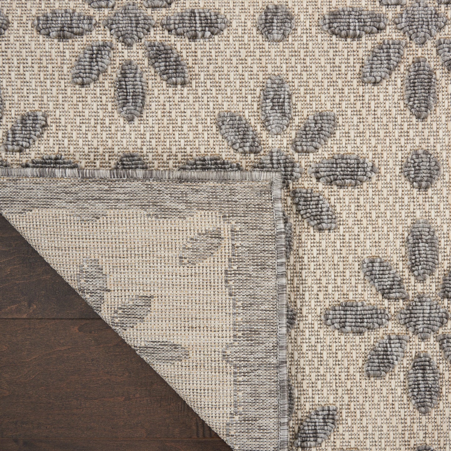 Tapis d'intérieur et d'extérieur géométrique moderne à motif floral et haut-bas Nourison Palamos