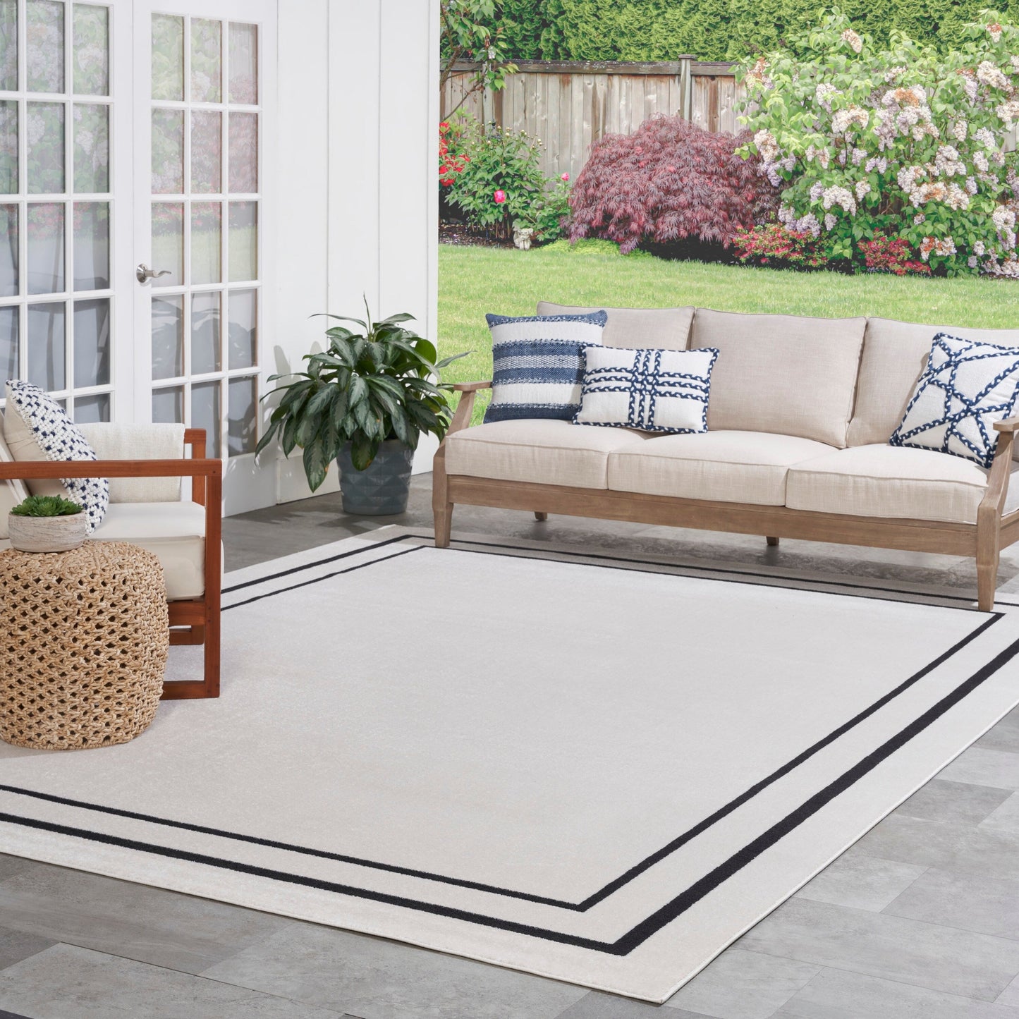 Tapis d'intérieur/extérieur uni Nourison Sandy