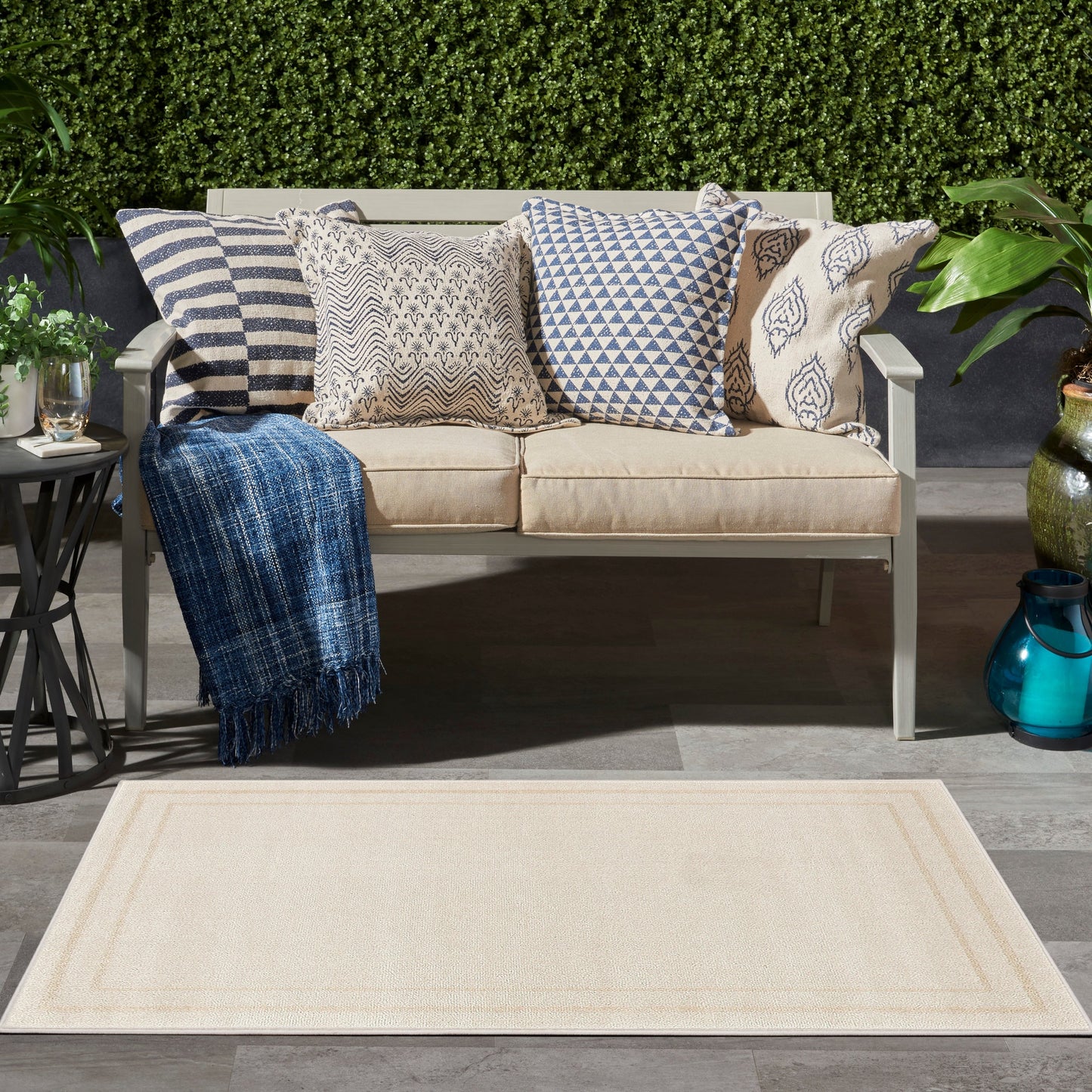 Tapis d'intérieur/extérieur uni Nourison Sandy