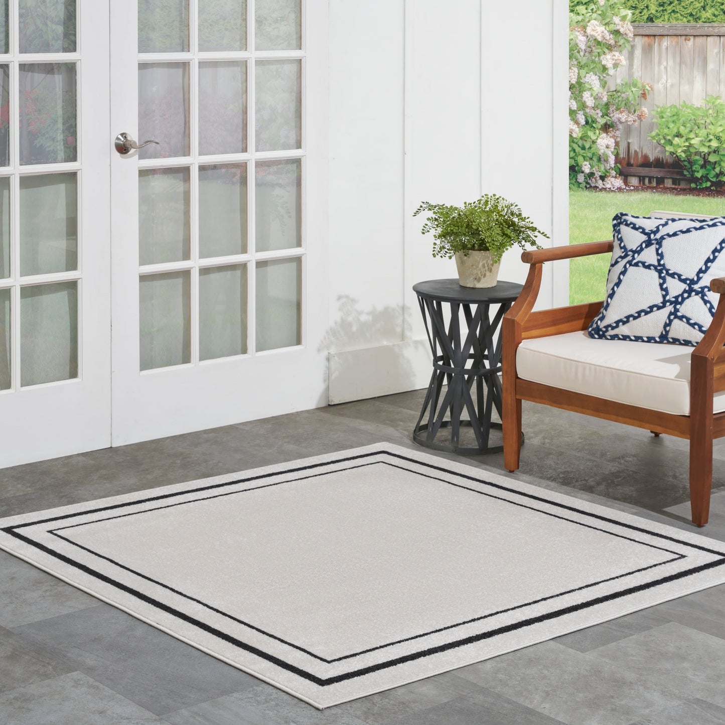 Tapis d'intérieur/extérieur uni Nourison Sandy