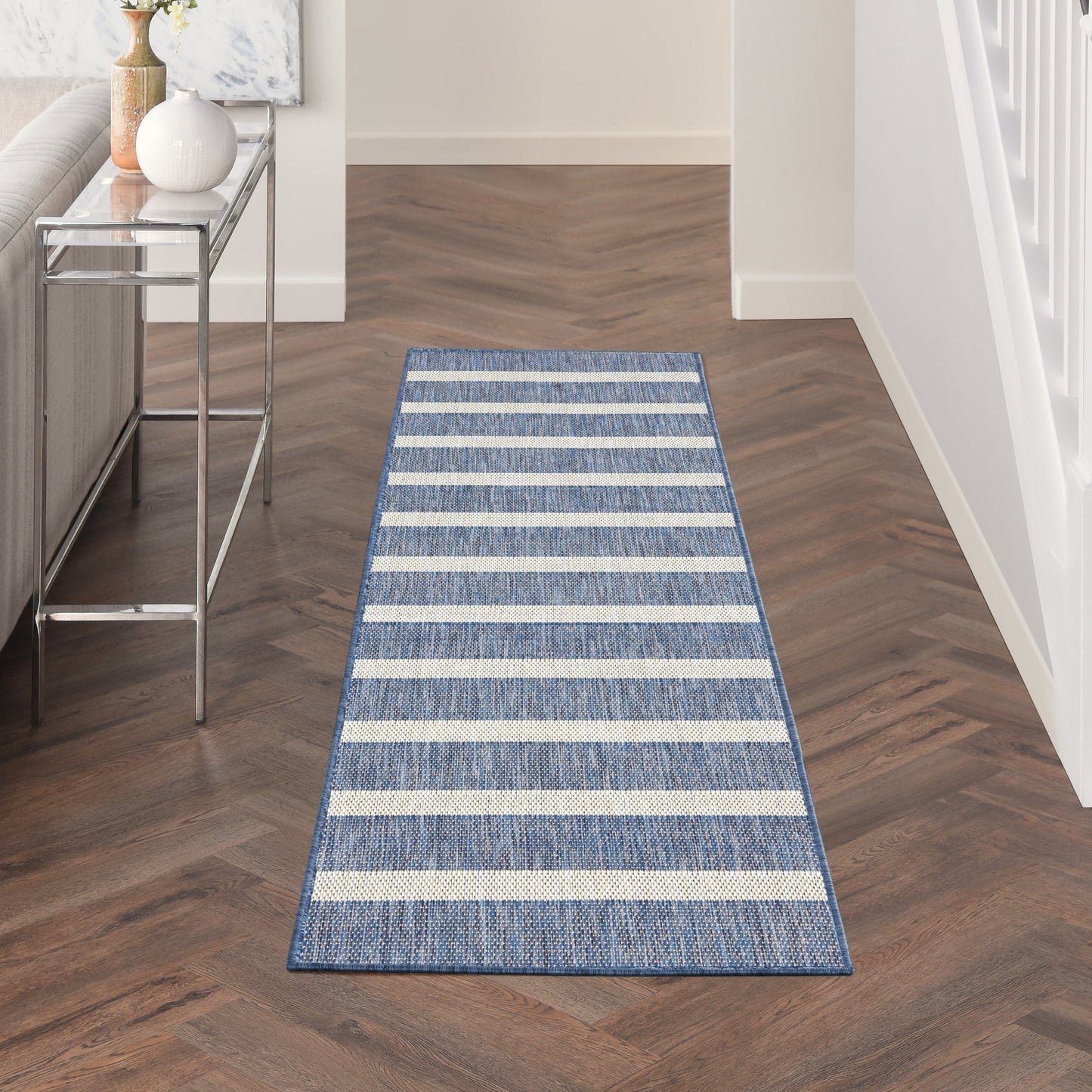Tapis rayé intérieur/extérieur Nourison Selerno.