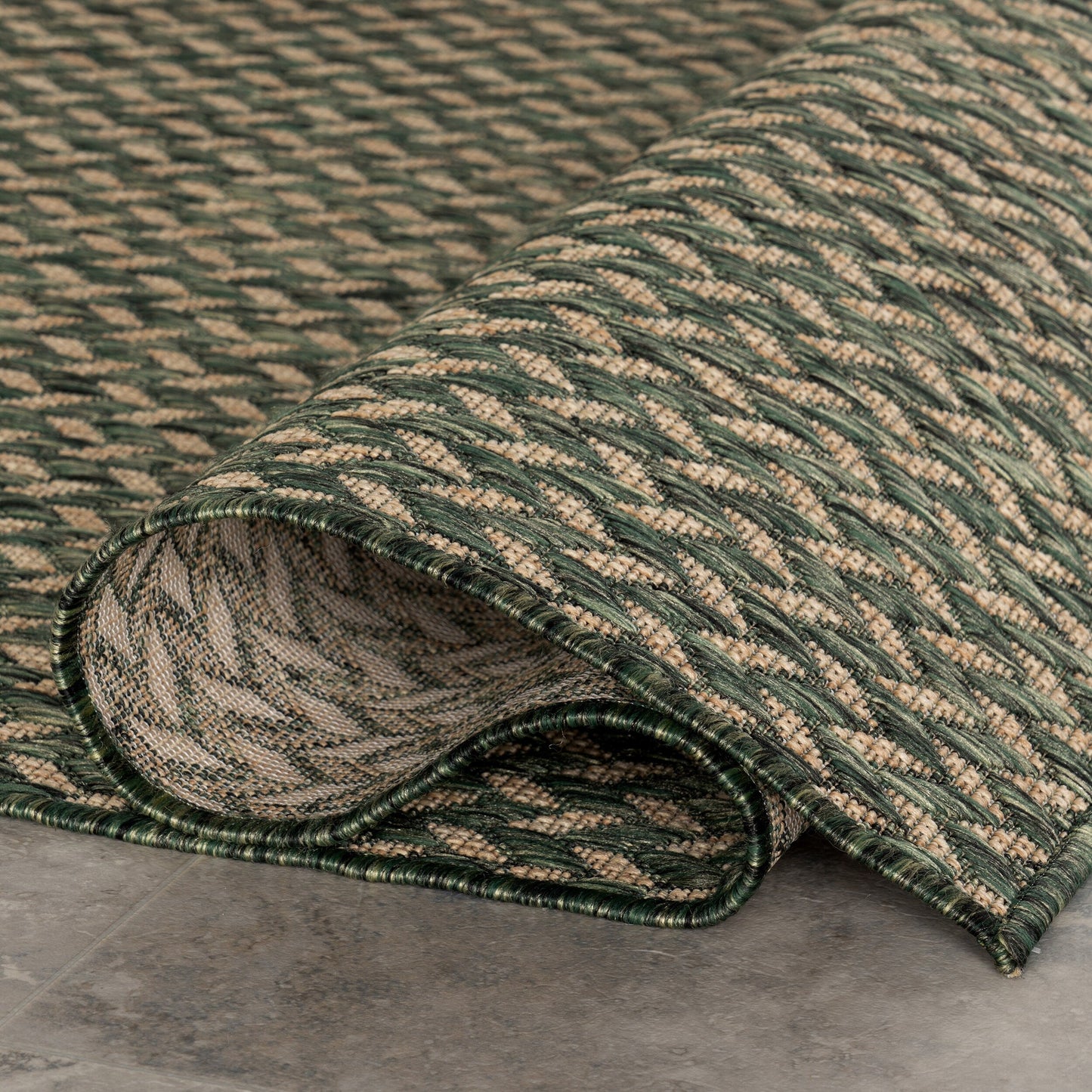 Tapis d'intérieur/extérieur à chevrons Nuloom Camryn