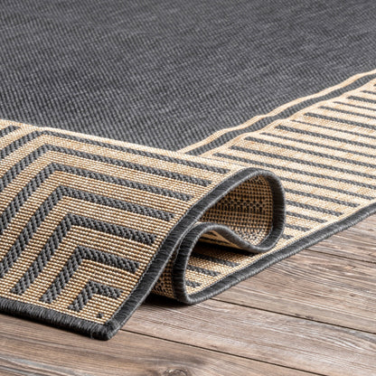 Tapis d'intérieur/extérieur classique à bordures Nuloom Leah