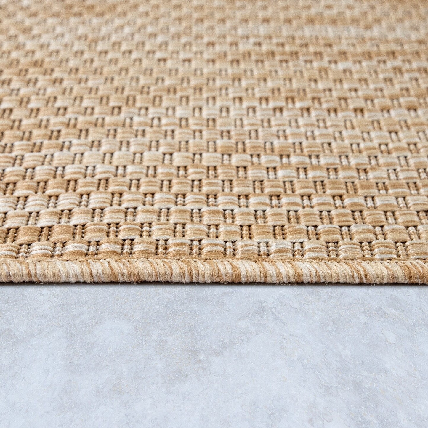 Tapis d'extérieur imperméable et varié pour patio