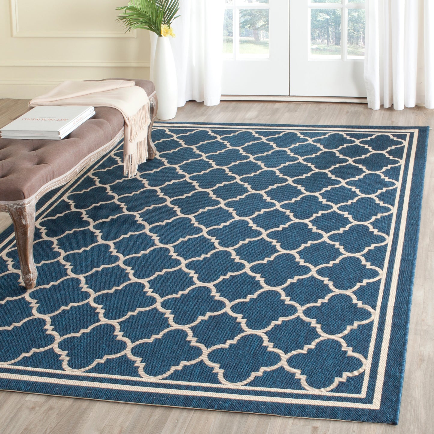 Tapis de jardin imperméable d'intérieur/extérieur SAFAVIEH Courtyard Kristelle