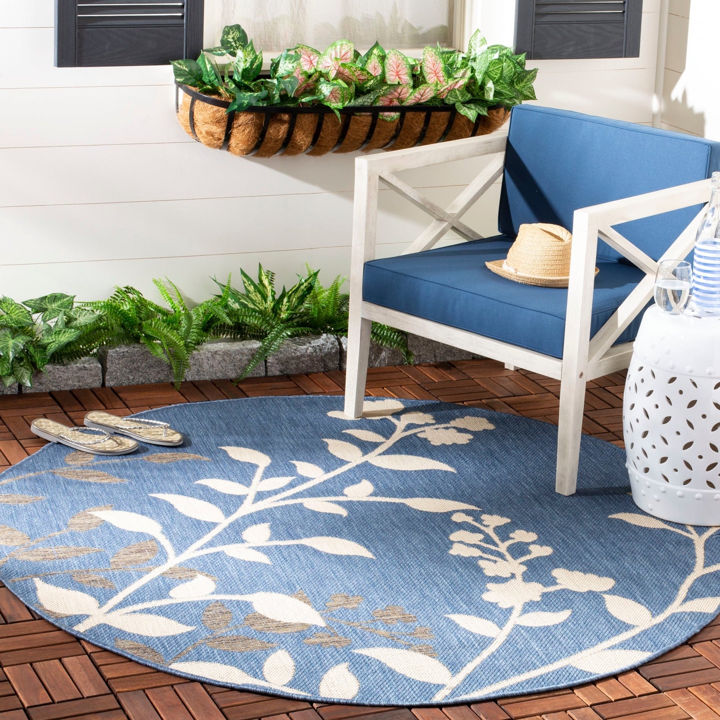 Tapis de jardin imperméable d'intérieur/extérieur SAFAVIEH Courtyard Luann Botanical